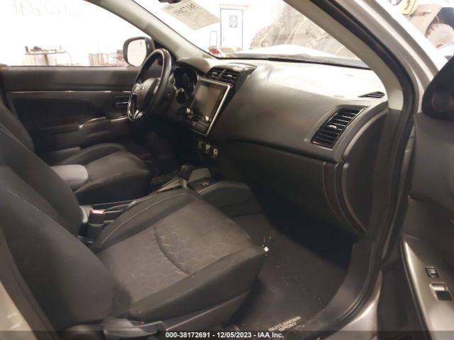 Photo 4 VIN: JA4ARUAU7MU018975 - MITSUBISHI OUTLANDER SPORT 