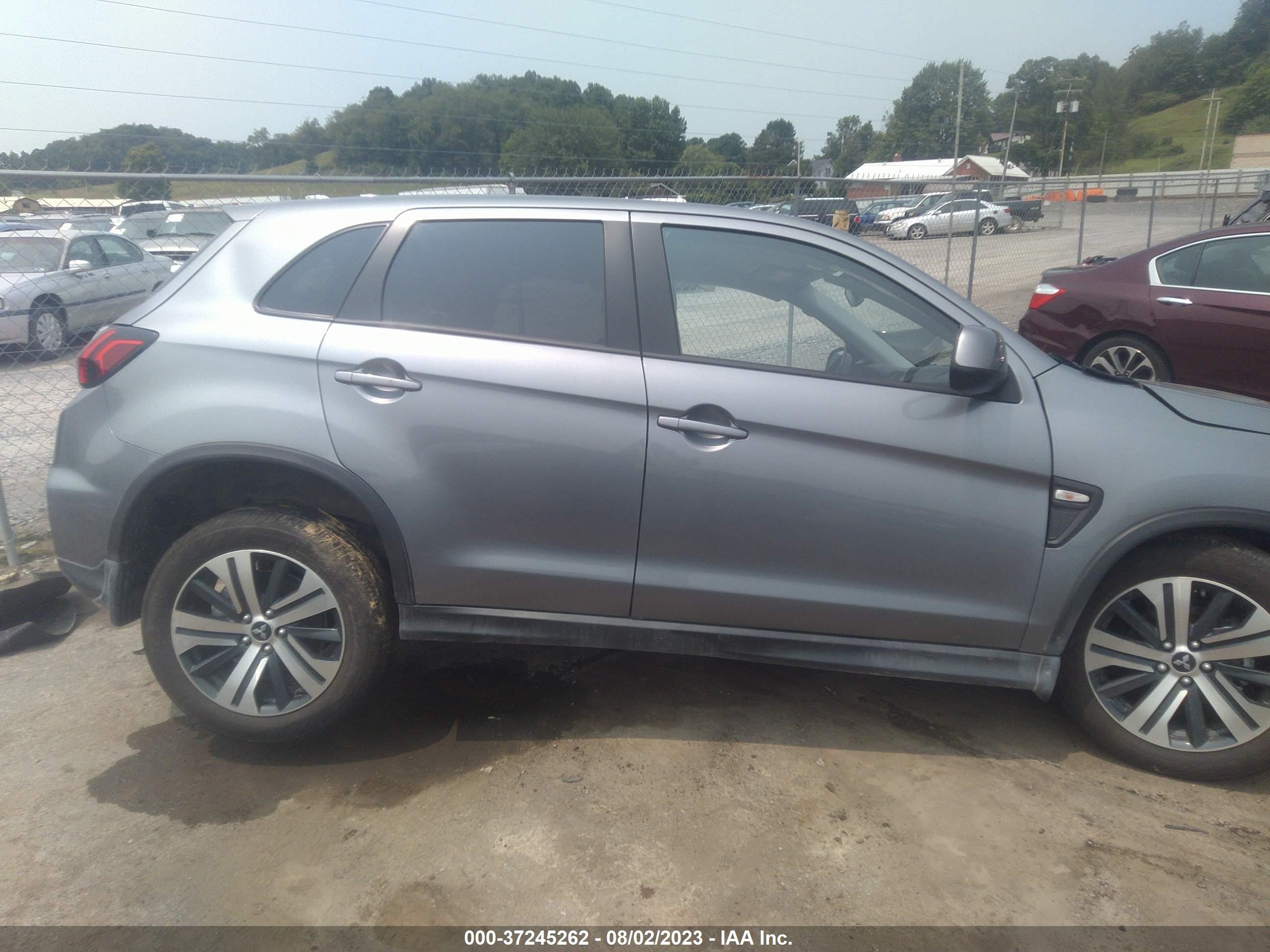 Photo 12 VIN: JA4ARUAU8PU007648 - MITSUBISHI OUTLANDER 