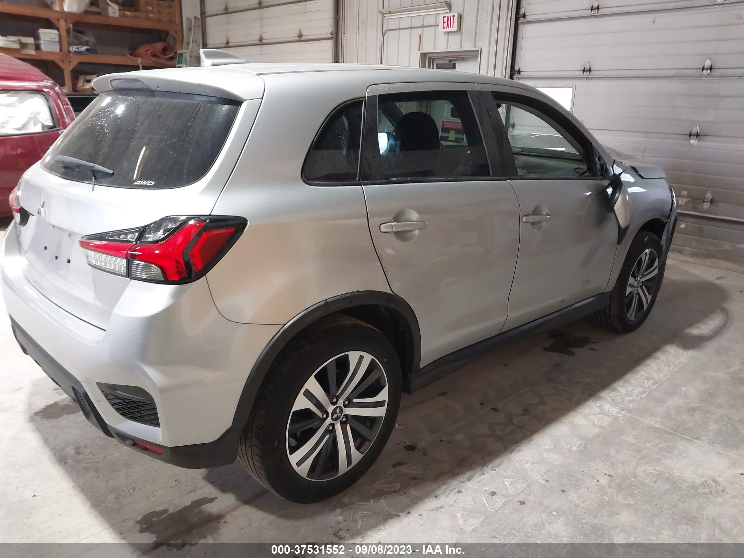 Photo 3 VIN: JA4ARUAU9MU010280 - MITSUBISHI OUTLANDER SPORT 