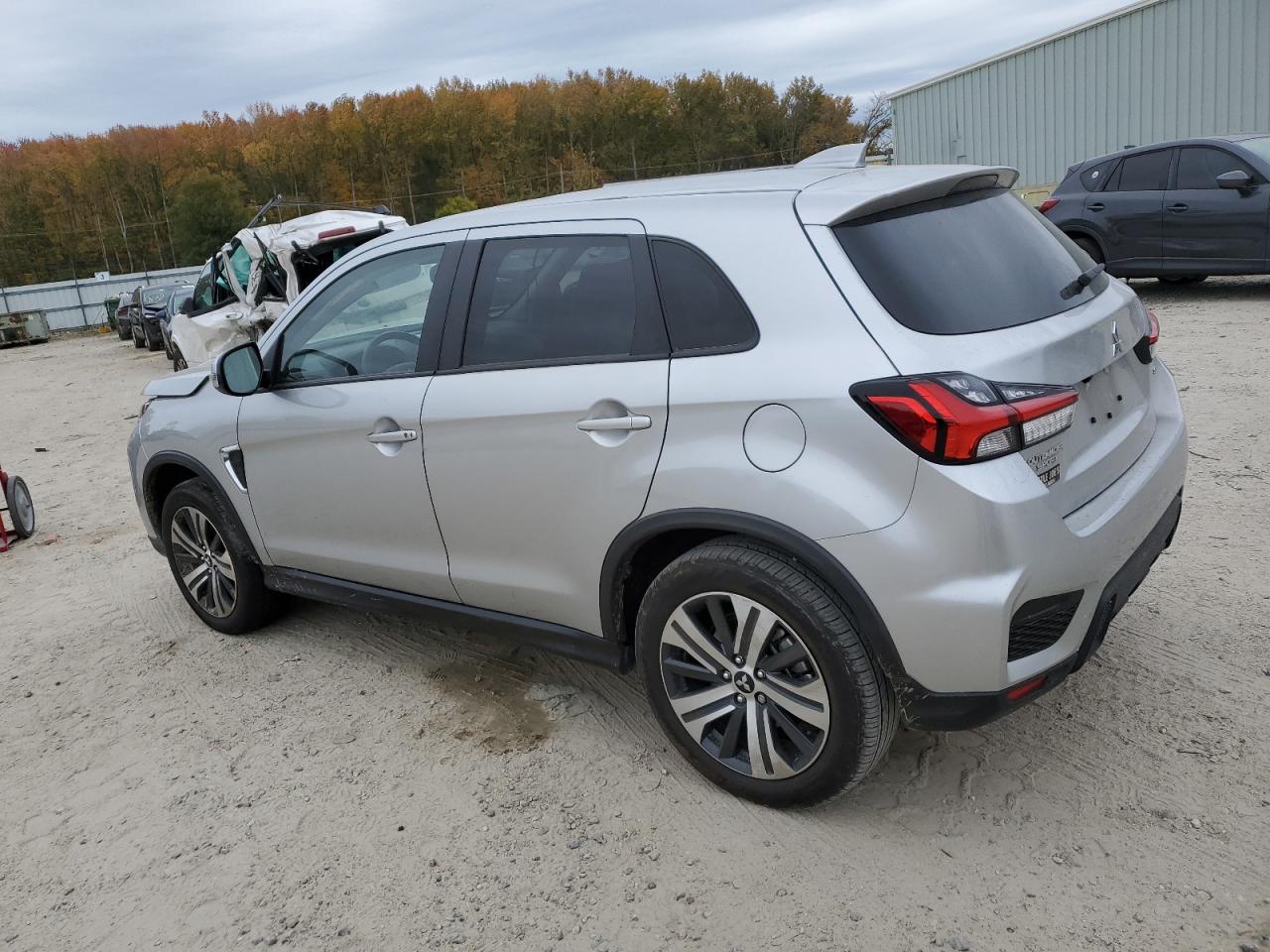 Photo 1 VIN: JA4ARUAUXPU004217 - MITSUBISHI OUTLANDER 