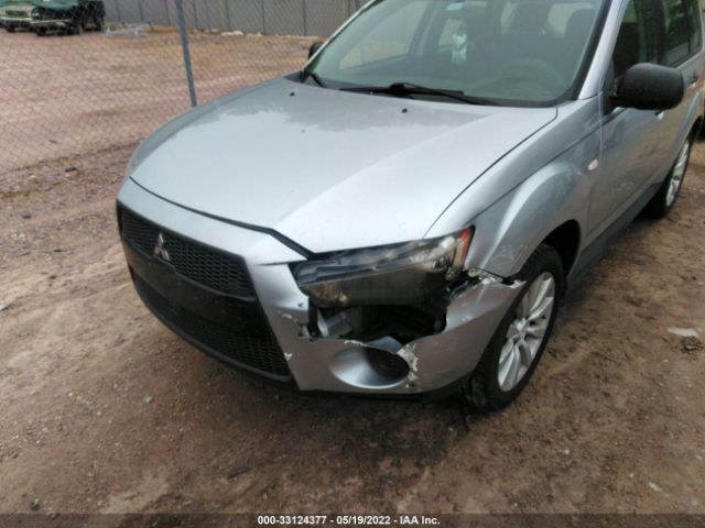 Photo 5 VIN: JA4AS2AW1AZ008788 - MITSUBISHI OUTLANDER 