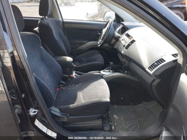 Photo 4 VIN: JA4AS2AW6BU012169 - MITSUBISHI OUTLANDER 