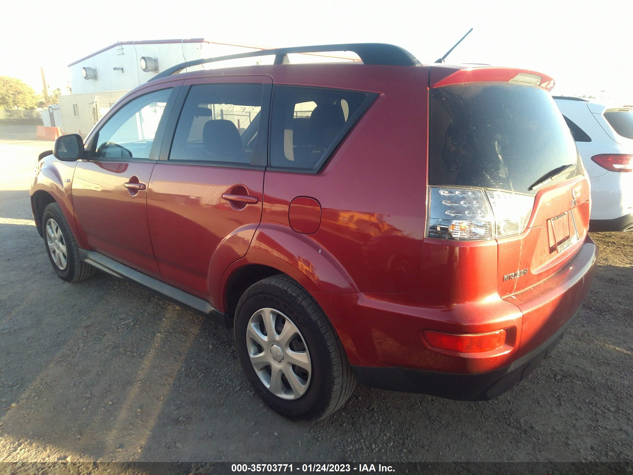 Photo 2 VIN: JA4AS2AW7CU028060 - MITSUBISHI OUTLANDER 