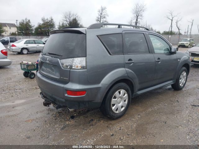 Photo 3 VIN: JA4AS2AWXBU019643 - MITSUBISHI OUTLANDER 