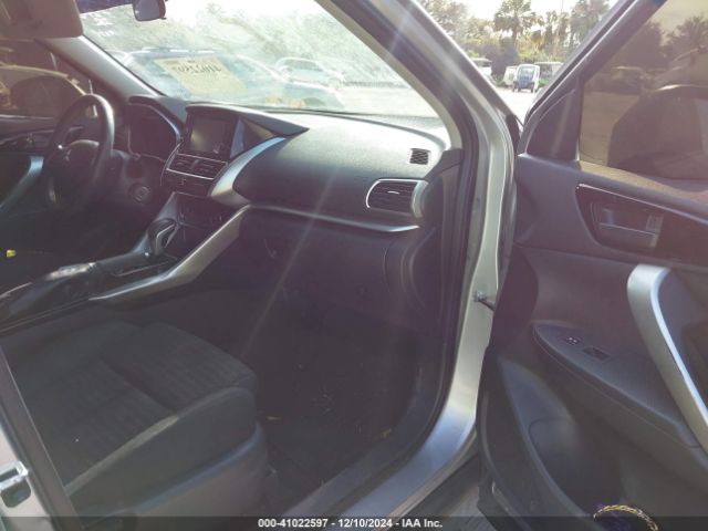 Photo 4 VIN: JA4AS3AA8JZ057660 - MITSUBISHI ECLIPSE CROSS 