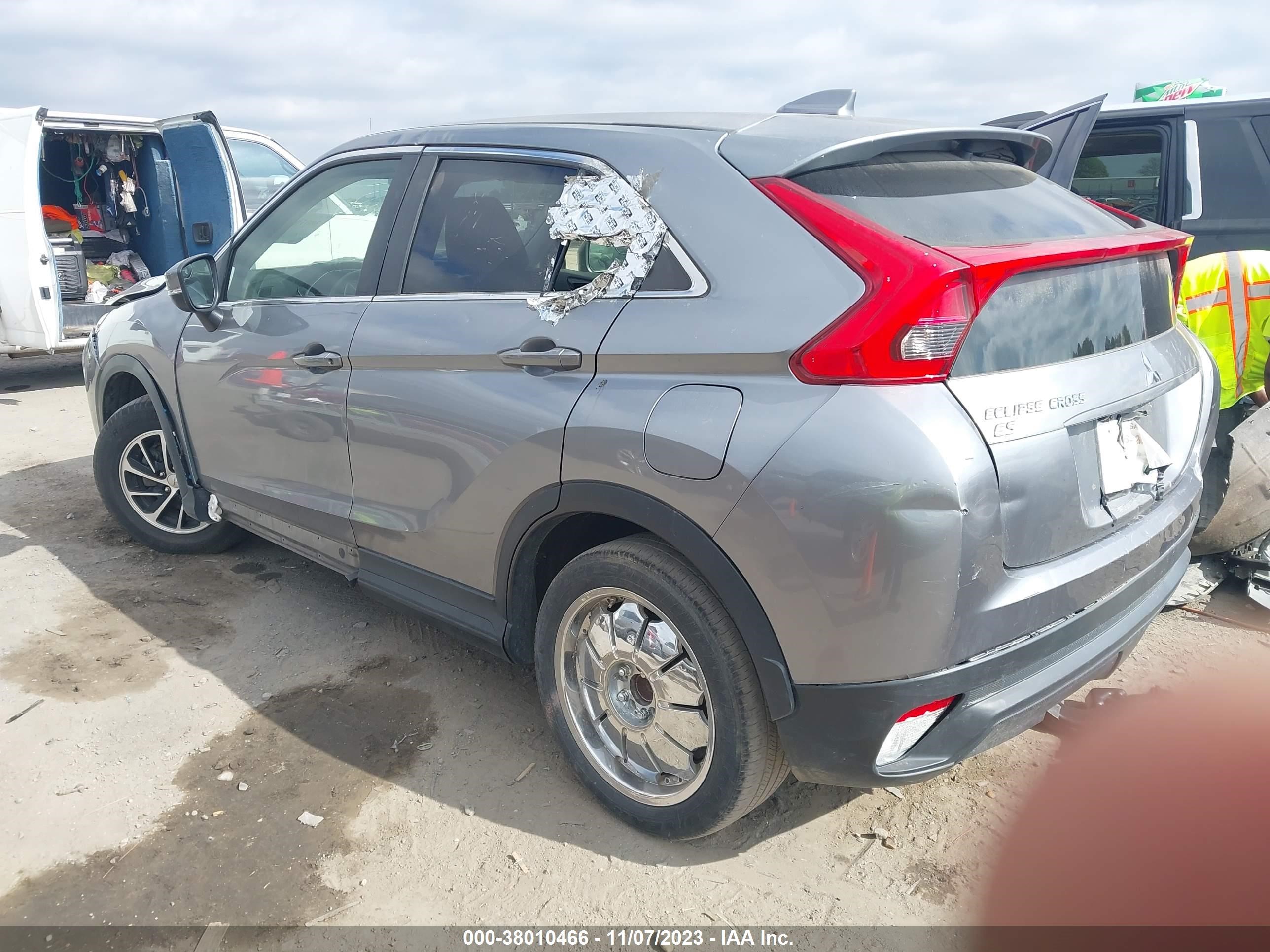 Photo 2 VIN: JA4AS3AAXLZ036392 - MITSUBISHI ECLIPSE CROSS 