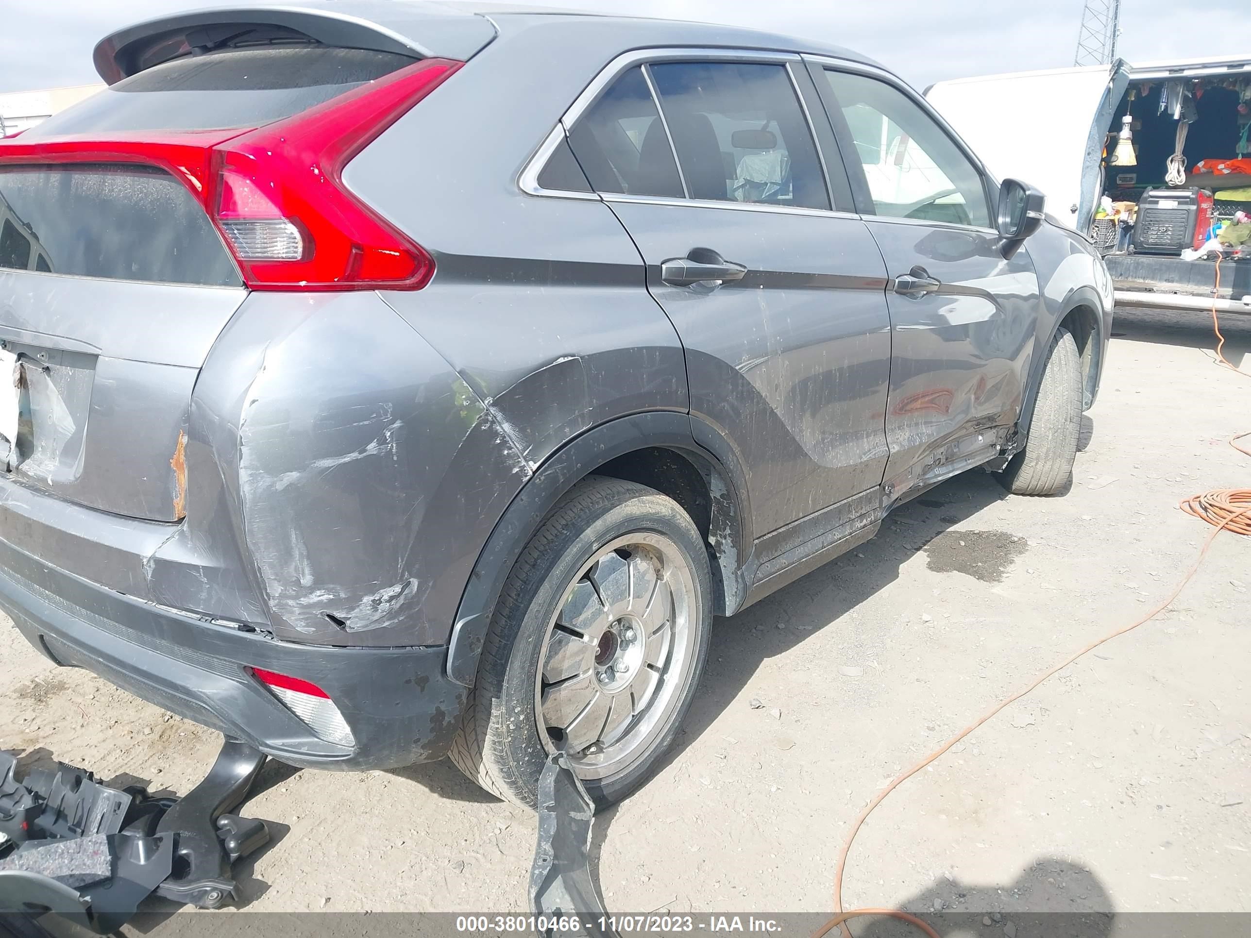 Photo 5 VIN: JA4AS3AAXLZ036392 - MITSUBISHI ECLIPSE CROSS 