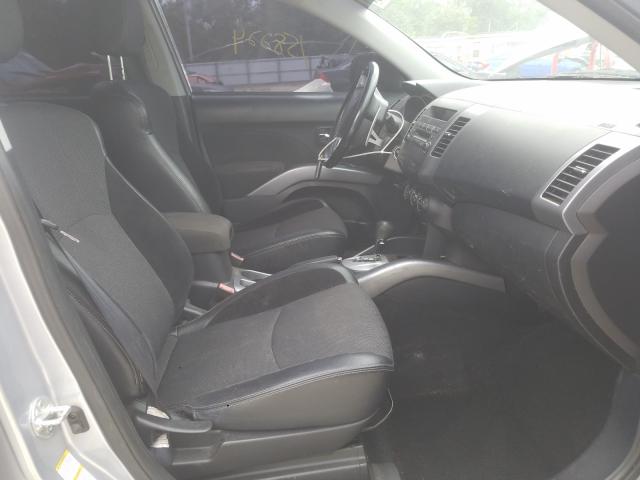 Photo 4 VIN: JA4AS3AW2AZ008529 - MITSUBISHI OUTLANDER 