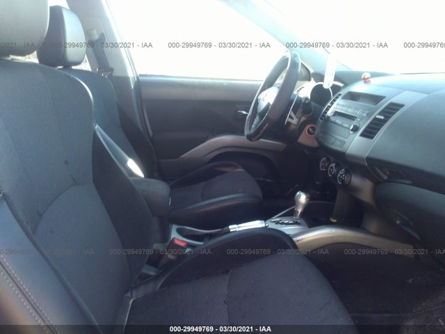 Photo 4 VIN: JA4AS3AW2BU033557 - MITSUBISHI OUTLANDER 