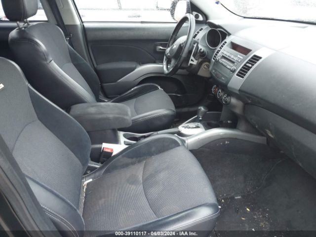 Photo 4 VIN: JA4AS3AW3AZ017689 - MITSUBISHI OUTLANDER 