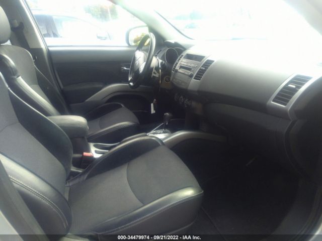 Photo 4 VIN: JA4AS3AWXAZ013817 - MITSUBISHI OUTLANDER 