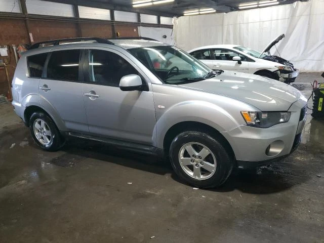 Photo 3 VIN: JA4AT2AW0AZ015020 - MITSUBISHI OUTLANDER 