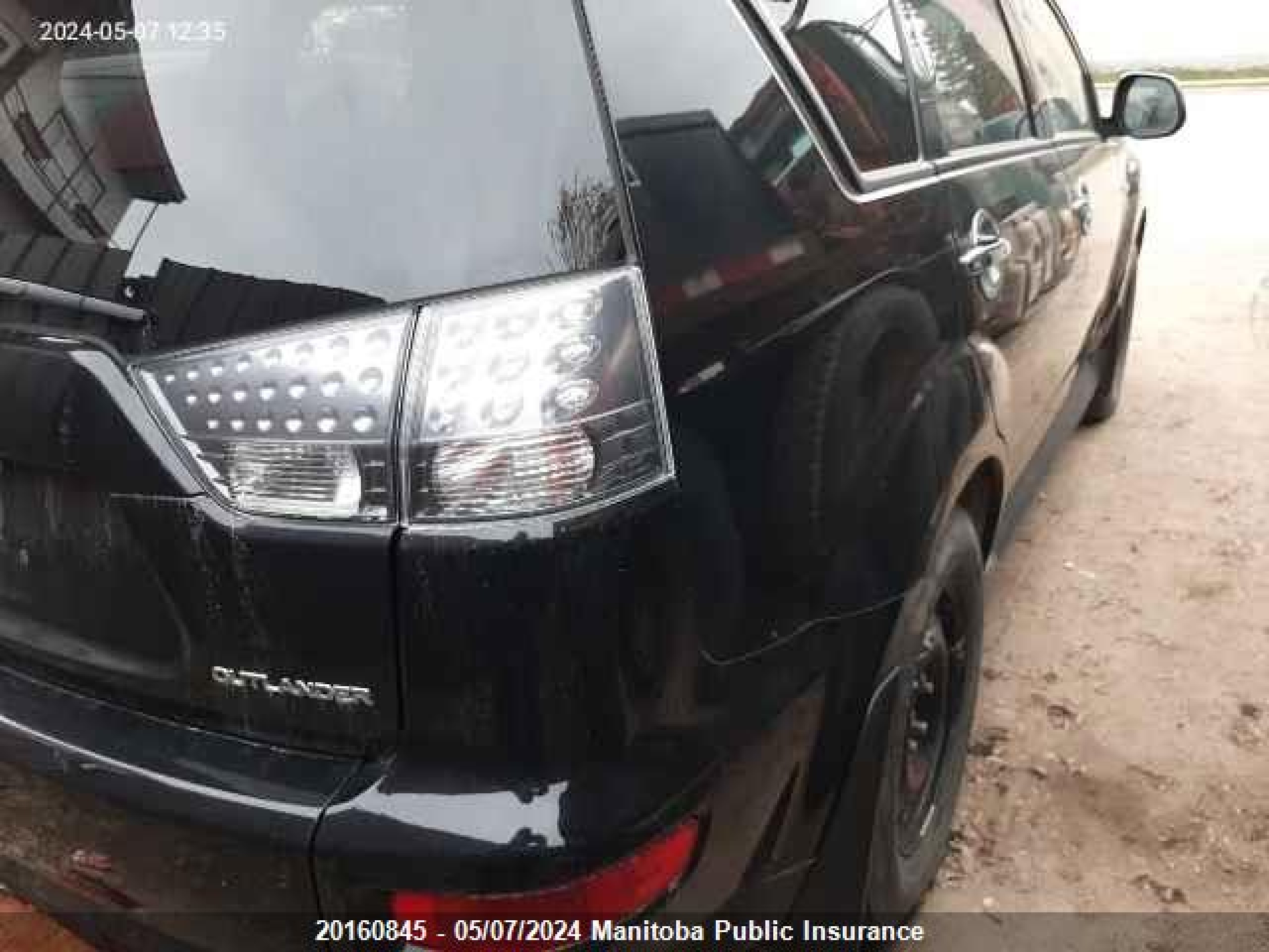 Photo 3 VIN: JA4AT2AW5AZ601891 - MITSUBISHI OUTLANDER 