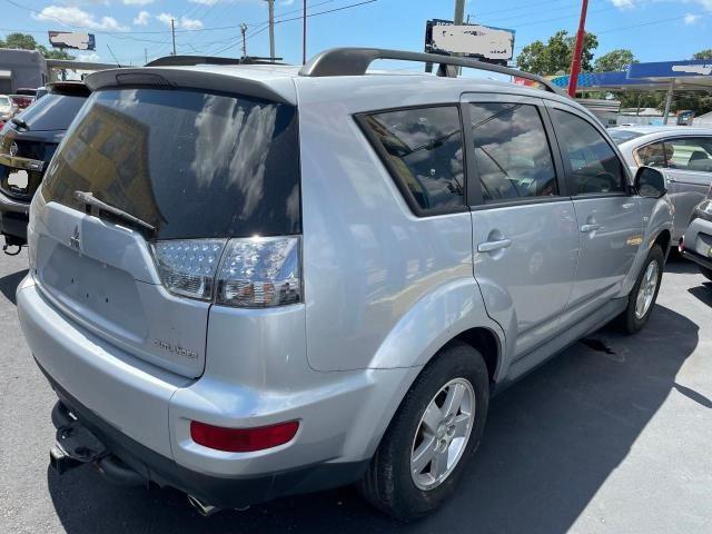 Photo 3 VIN: JA4AT2AW8AZ017811 - MITSUBISHI OUTLANDER 