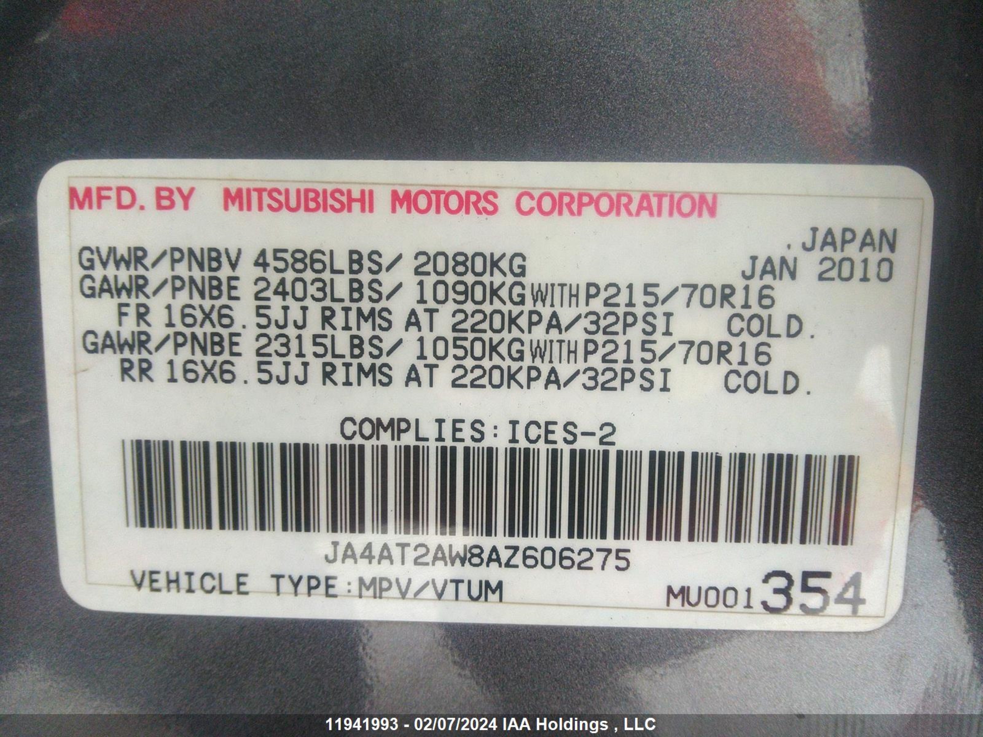 Photo 8 VIN: JA4AT2AW8AZ606275 - MITSUBISHI OUTLANDER 