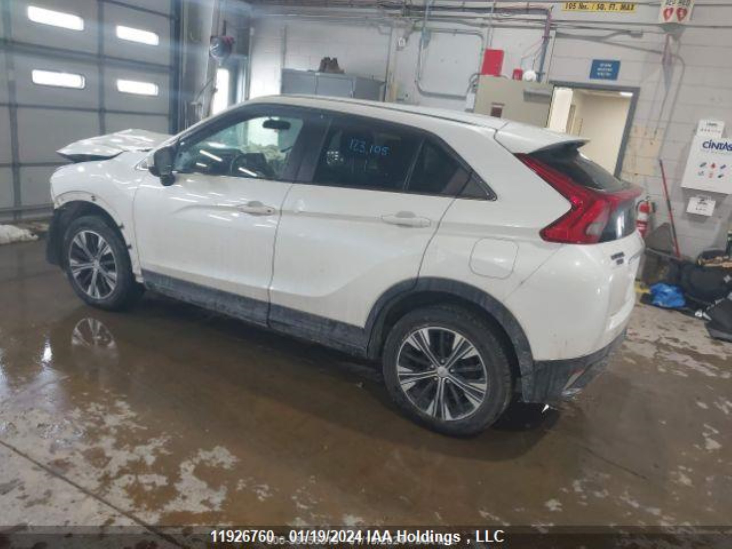 Photo 4 VIN: JA4AT3AA2KZ604632 - MITSUBISHI ECLIPSE CROSS 