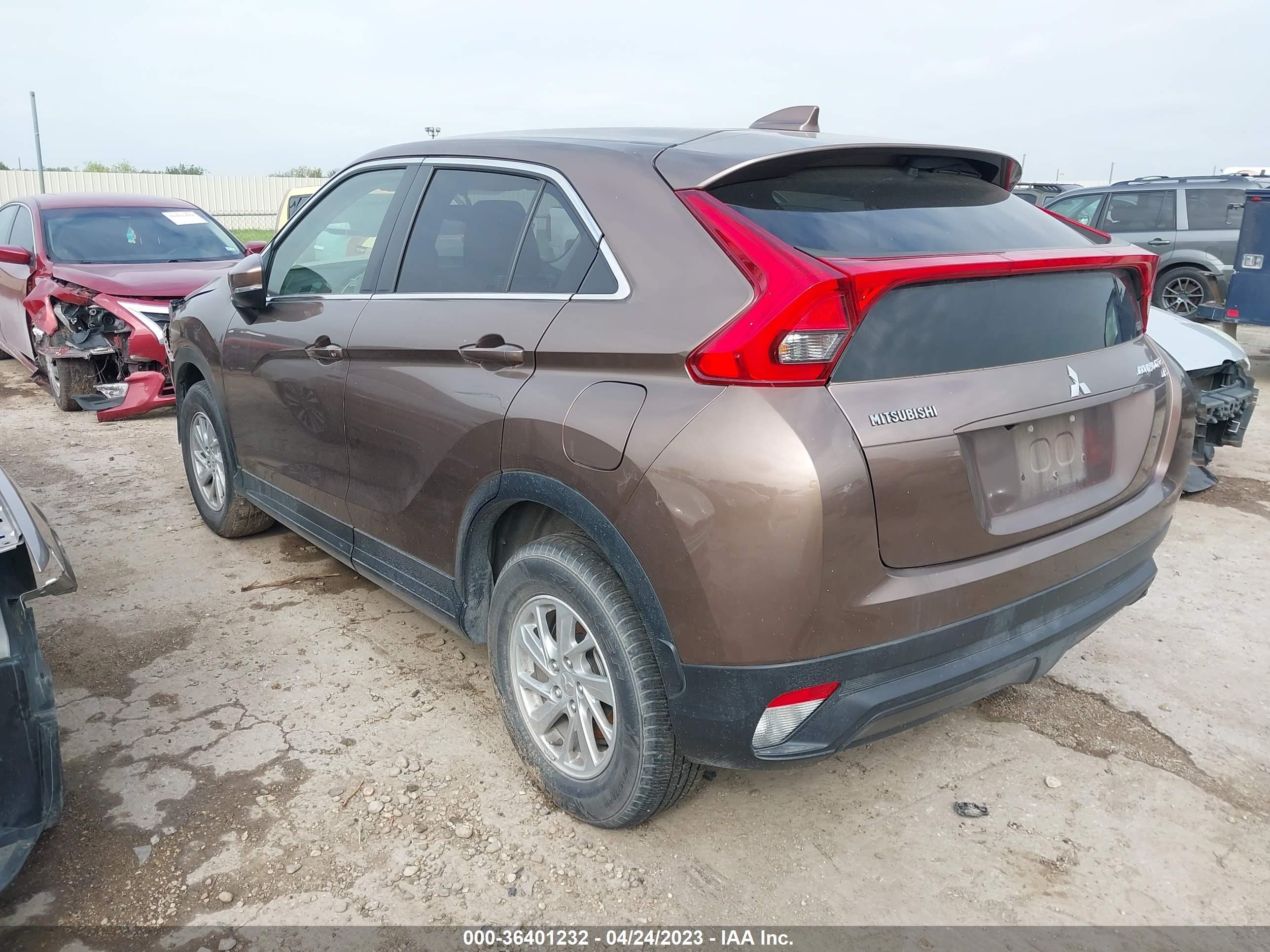 Photo 2 VIN: JA4AT3AA4JZ067566 - MITSUBISHI ECLIPSE CROSS 