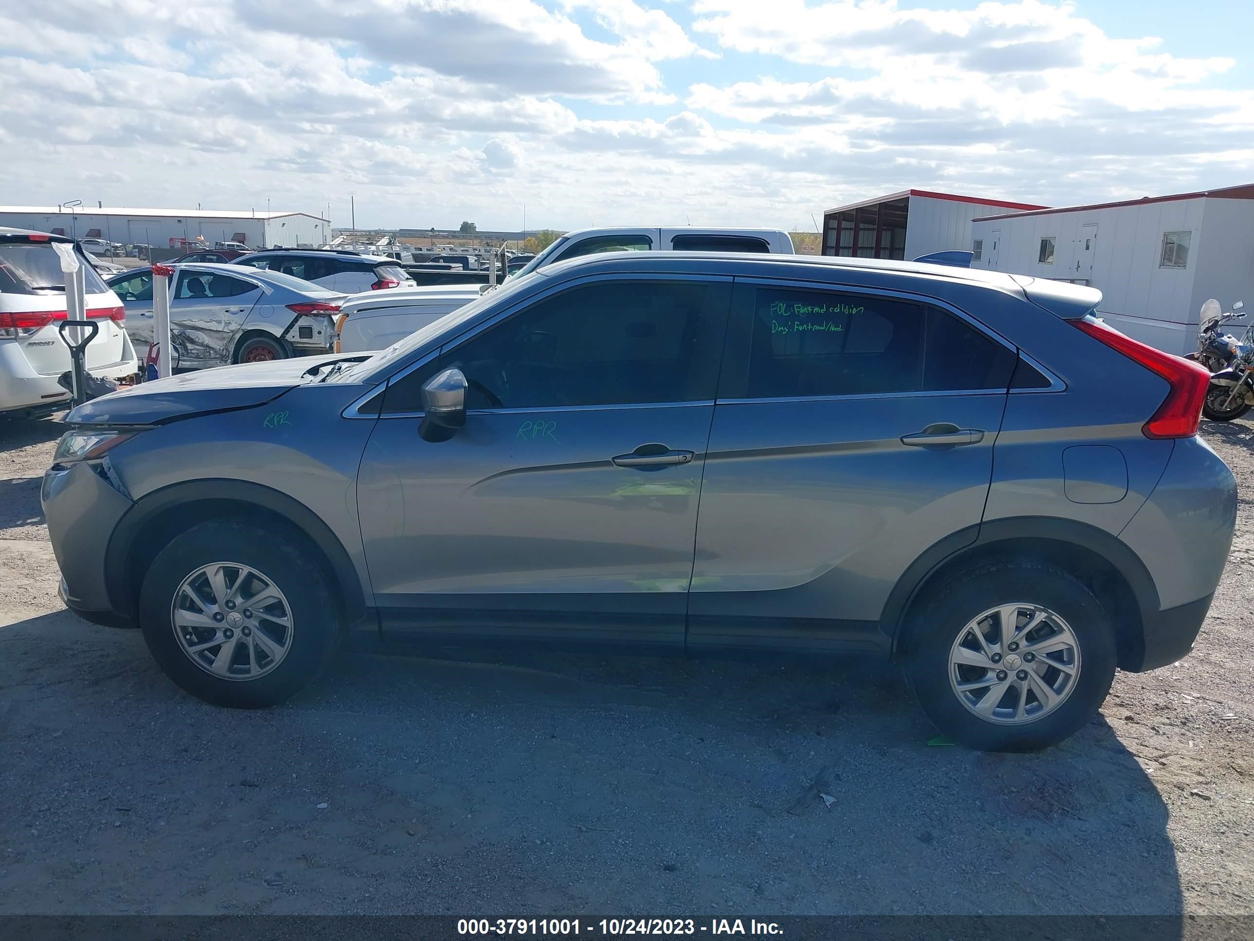 Photo 13 VIN: JA4AT3AA8KZ024348 - MITSUBISHI ECLIPSE CROSS 