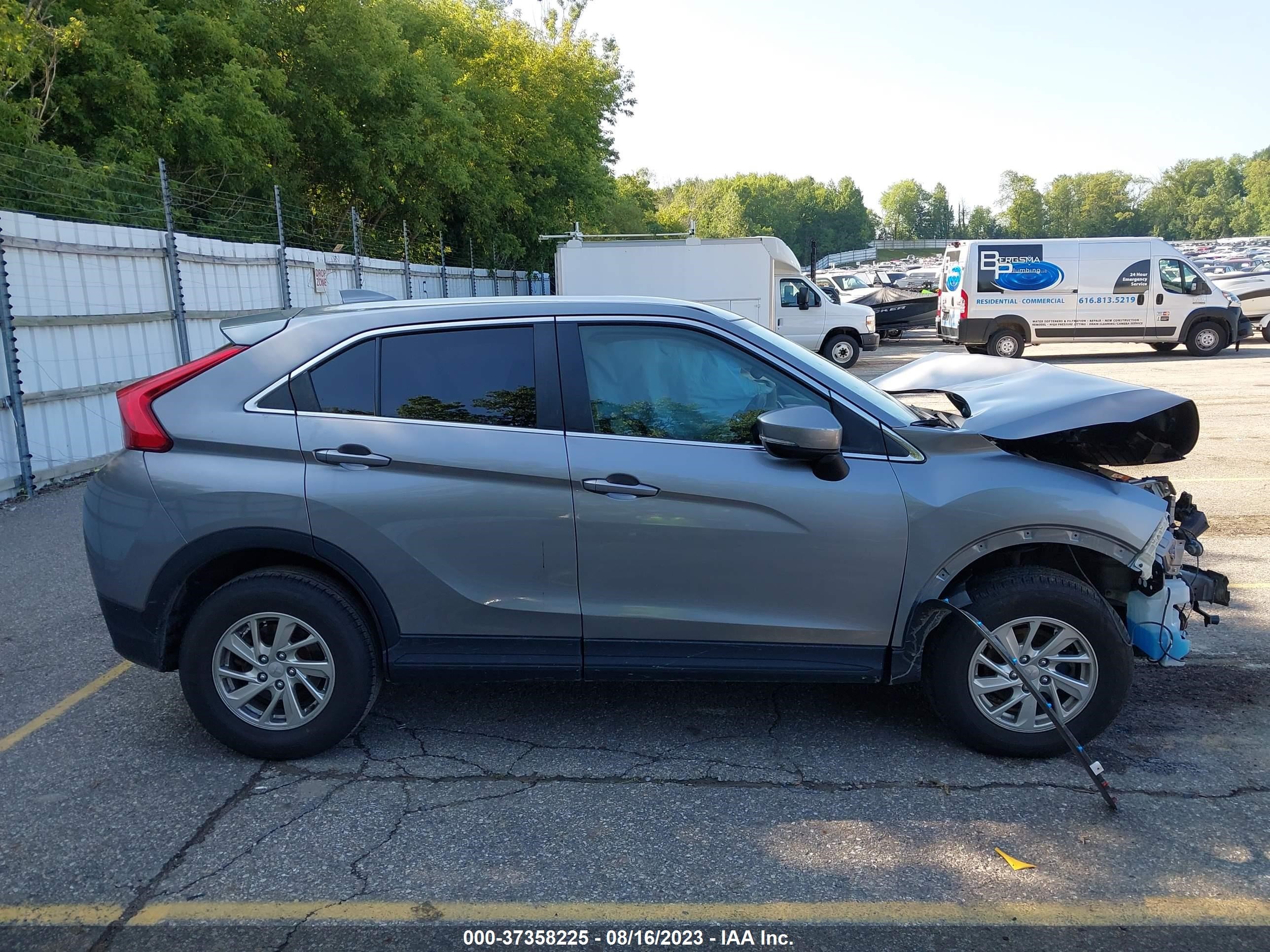 Photo 13 VIN: JA4AT3AA9JZ039794 - MITSUBISHI ECLIPSE CROSS 