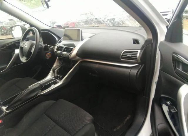 Photo 4 VIN: JA4AT4AA2KZ028577 - MITSUBISHI ECLIPSE CROSS 