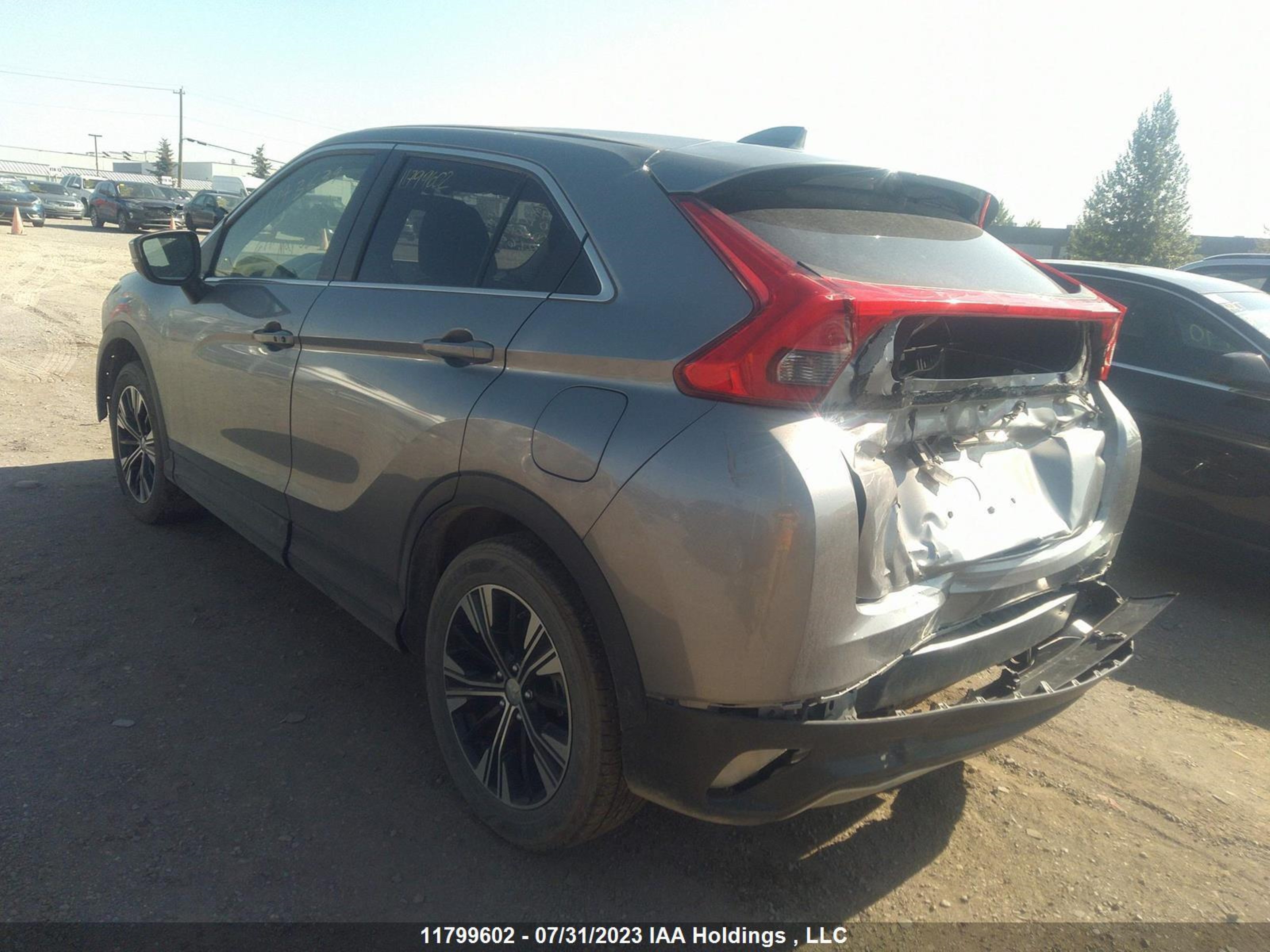 Photo 2 VIN: JA4AT4AA2LZ601303 - MITSUBISHI ECLIPSE CROSS 