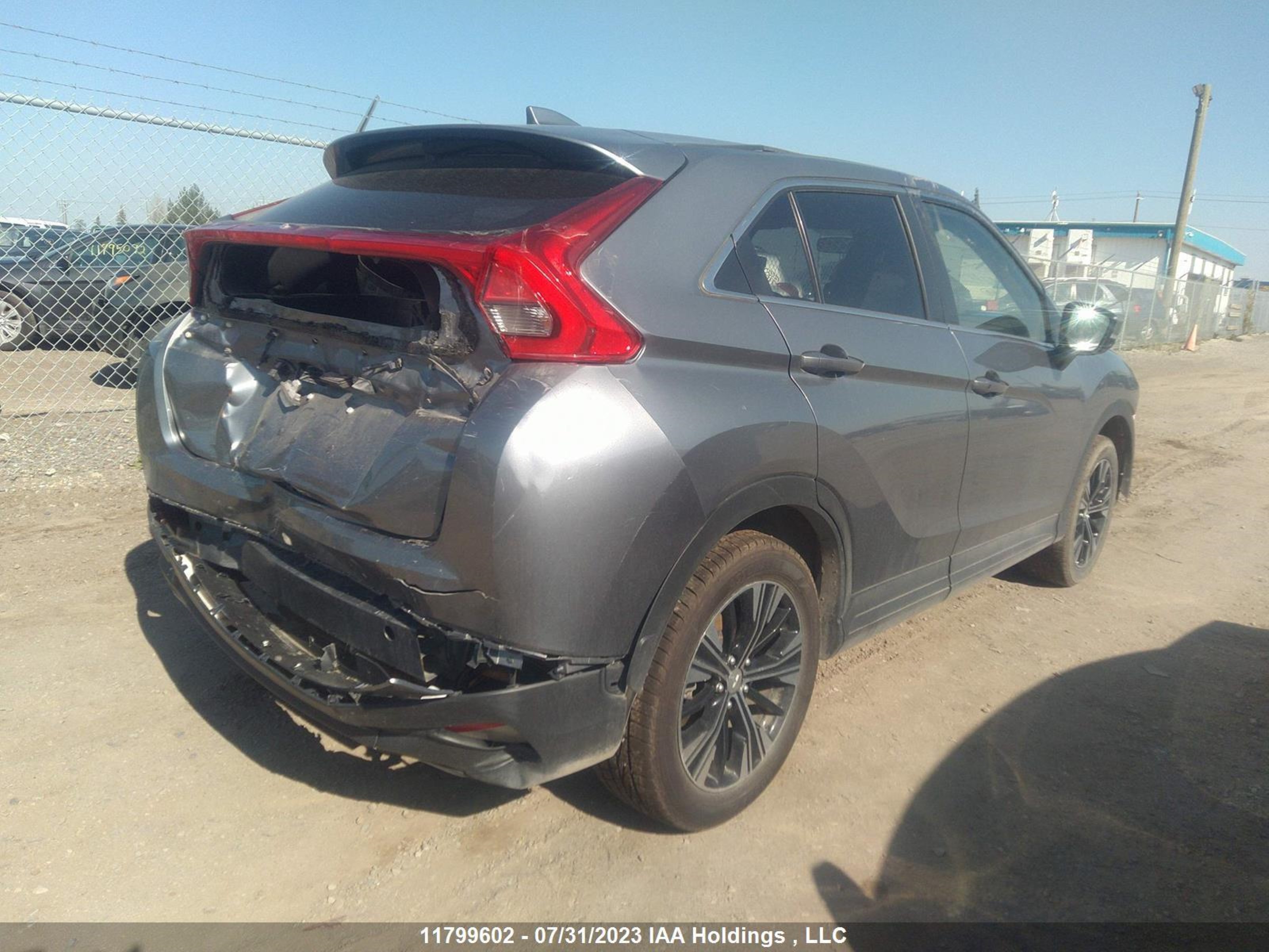 Photo 3 VIN: JA4AT4AA2LZ601303 - MITSUBISHI ECLIPSE CROSS 