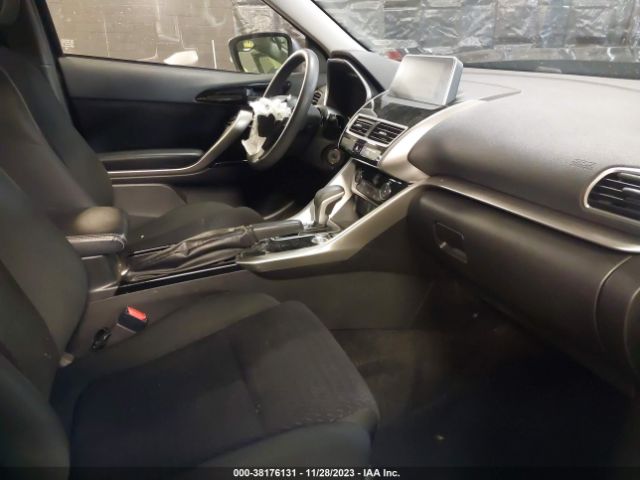 Photo 4 VIN: JA4AT4AA5LZ015498 - MITSUBISHI ECLIPSE CROSS 