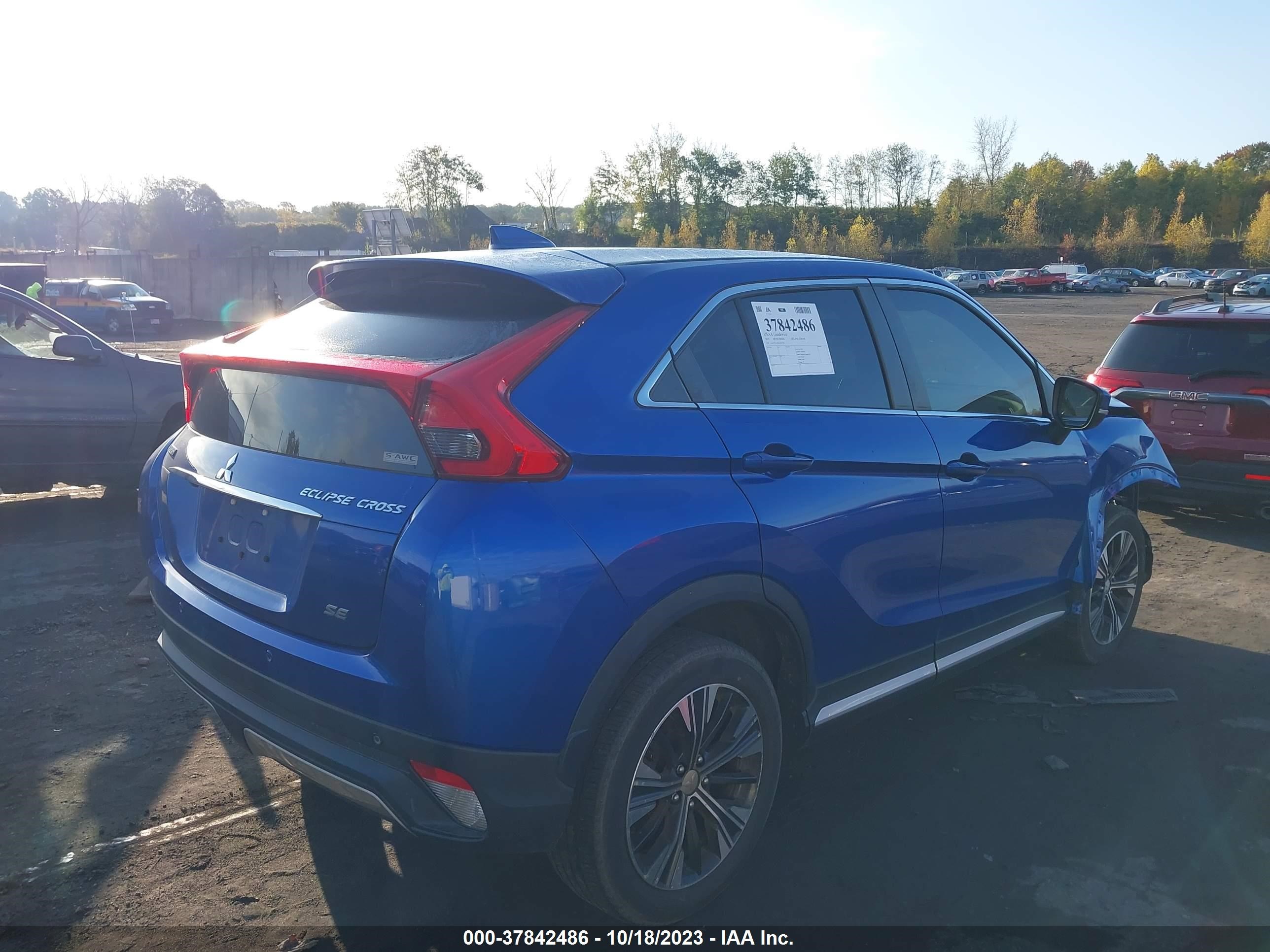 Photo 3 VIN: JA4AT5AA4KZ001726 - MITSUBISHI ECLIPSE CROSS 