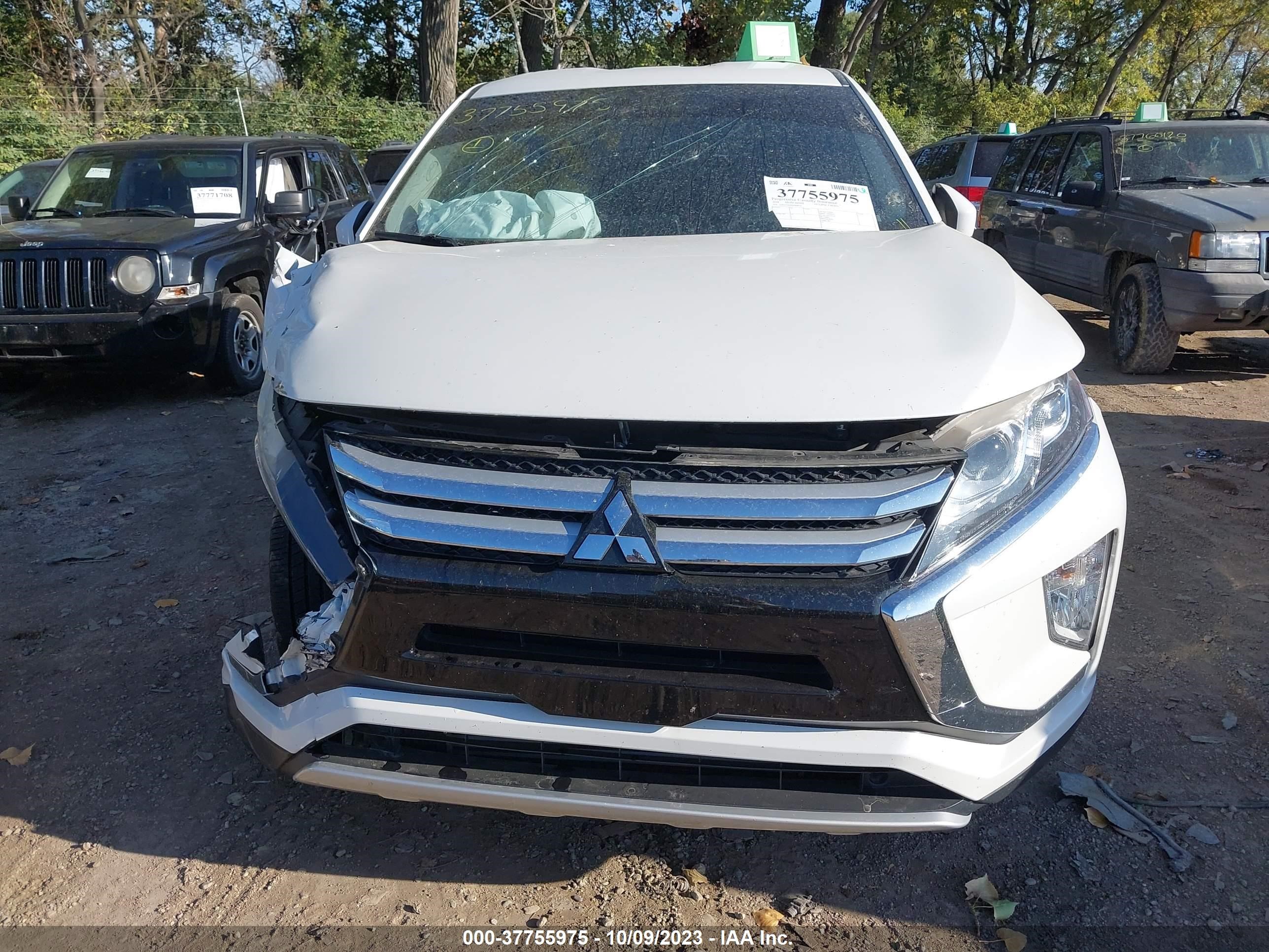 Photo 12 VIN: JA4AT5AA8JZ068974 - MITSUBISHI ECLIPSE CROSS 