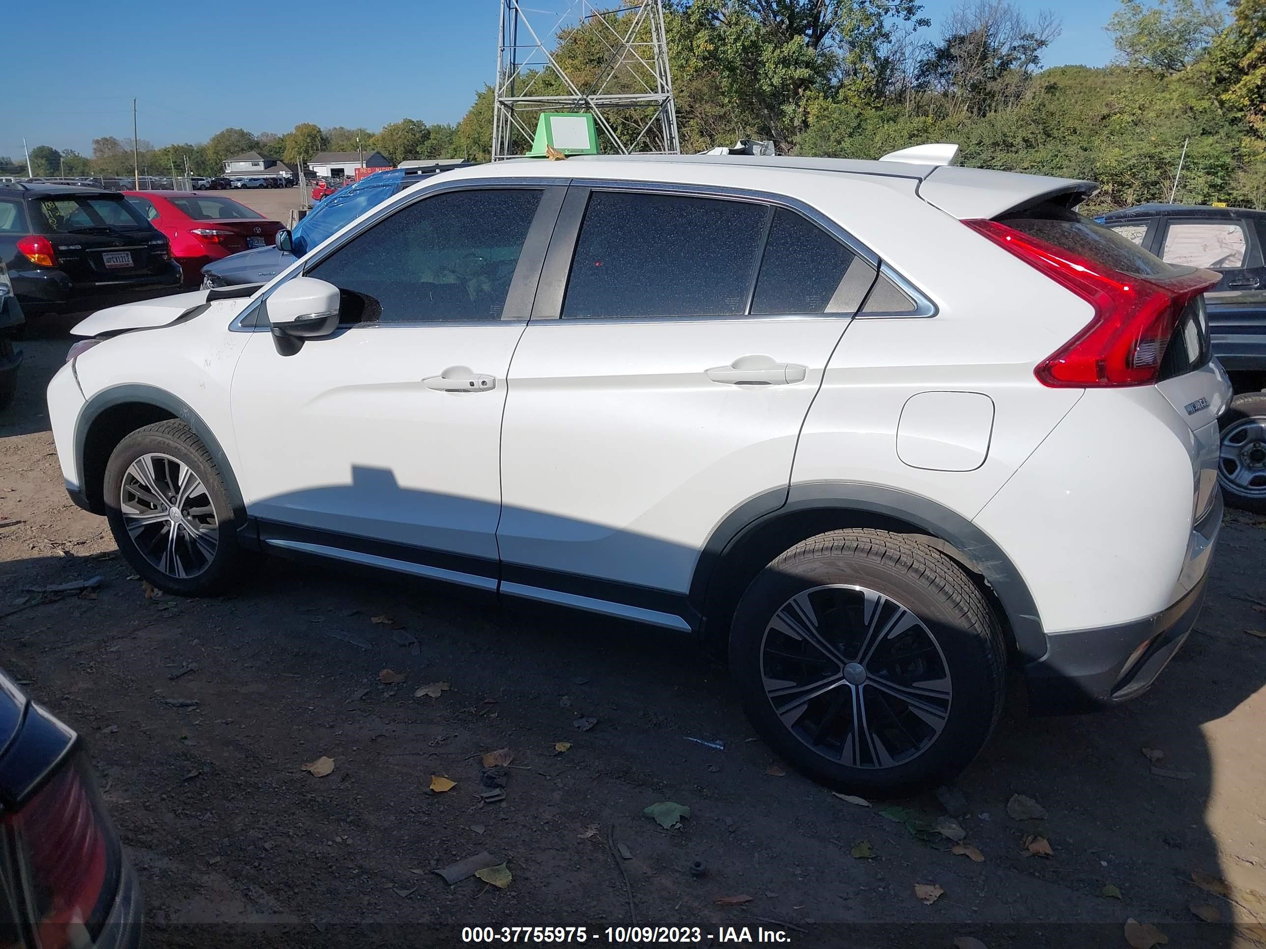 Photo 14 VIN: JA4AT5AA8JZ068974 - MITSUBISHI ECLIPSE CROSS 