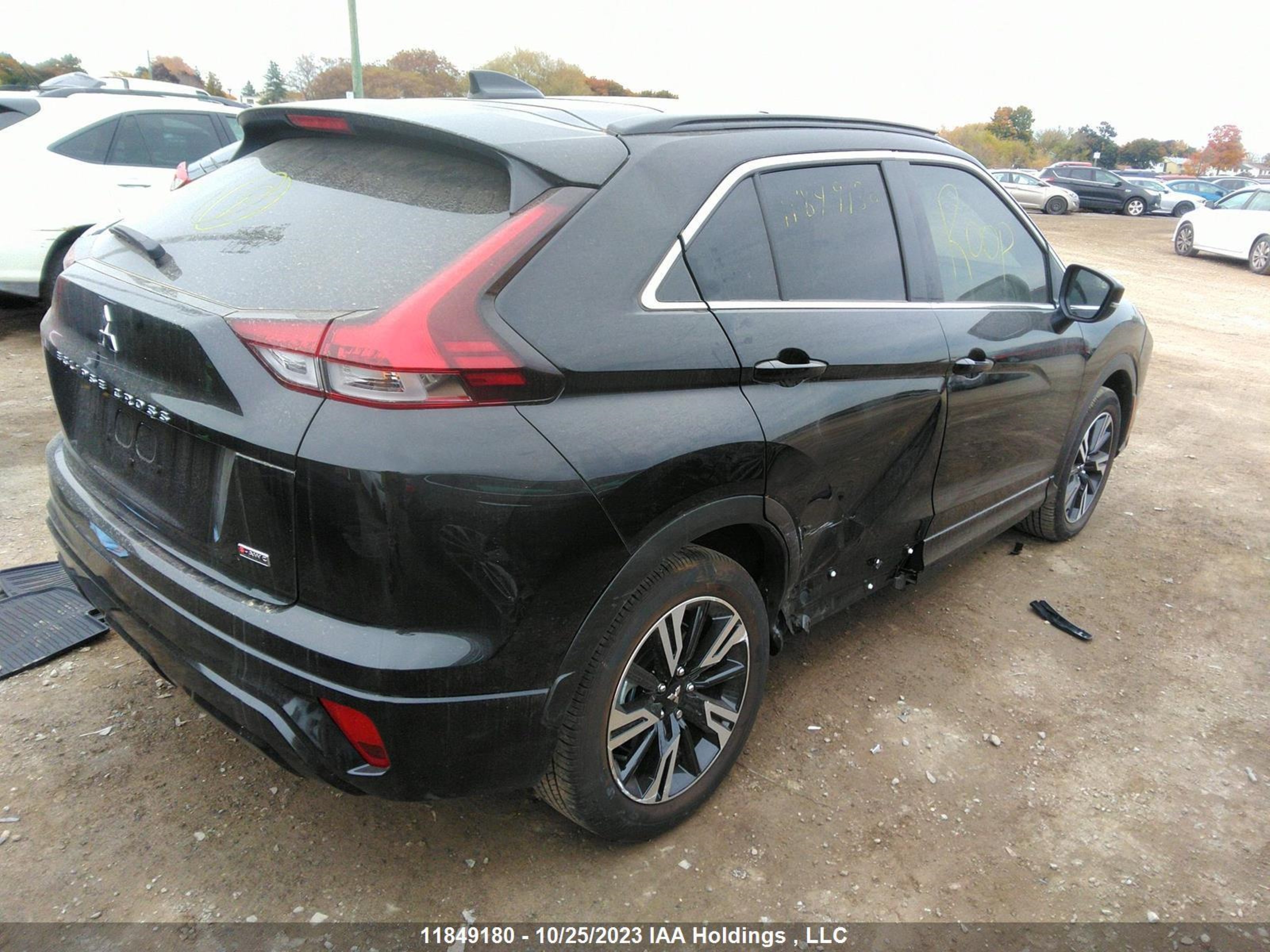 Photo 3 VIN: JA4ATVAA1RZ600657 - MITSUBISHI ECLIPSE CROSS 