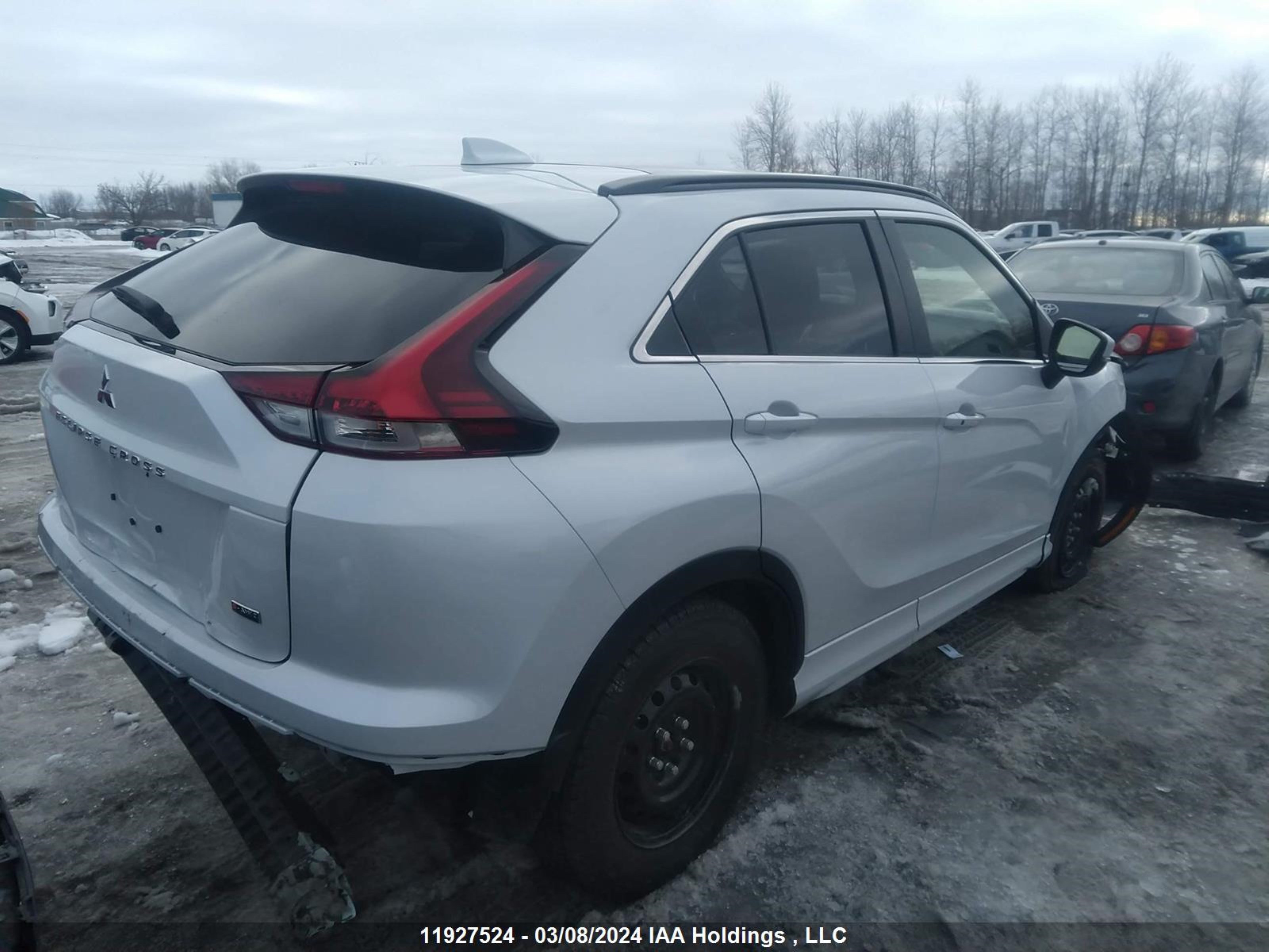 Photo 3 VIN: JA4ATVAAXPZ611136 - MITSUBISHI ECLIPSE CROSS 