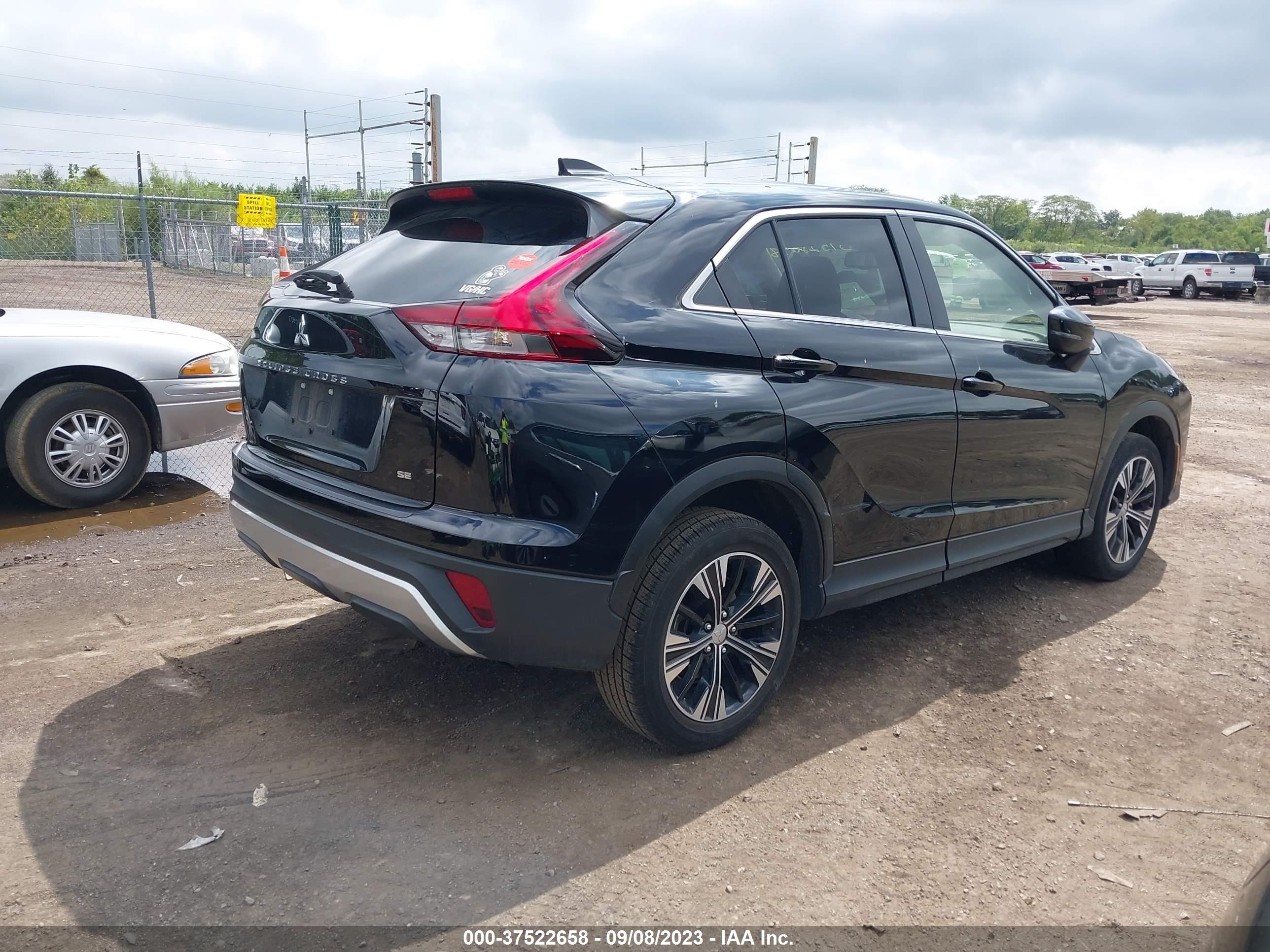 Photo 3 VIN: JA4ATWAA1NZ060405 - MITSUBISHI ECLIPSE CROSS 