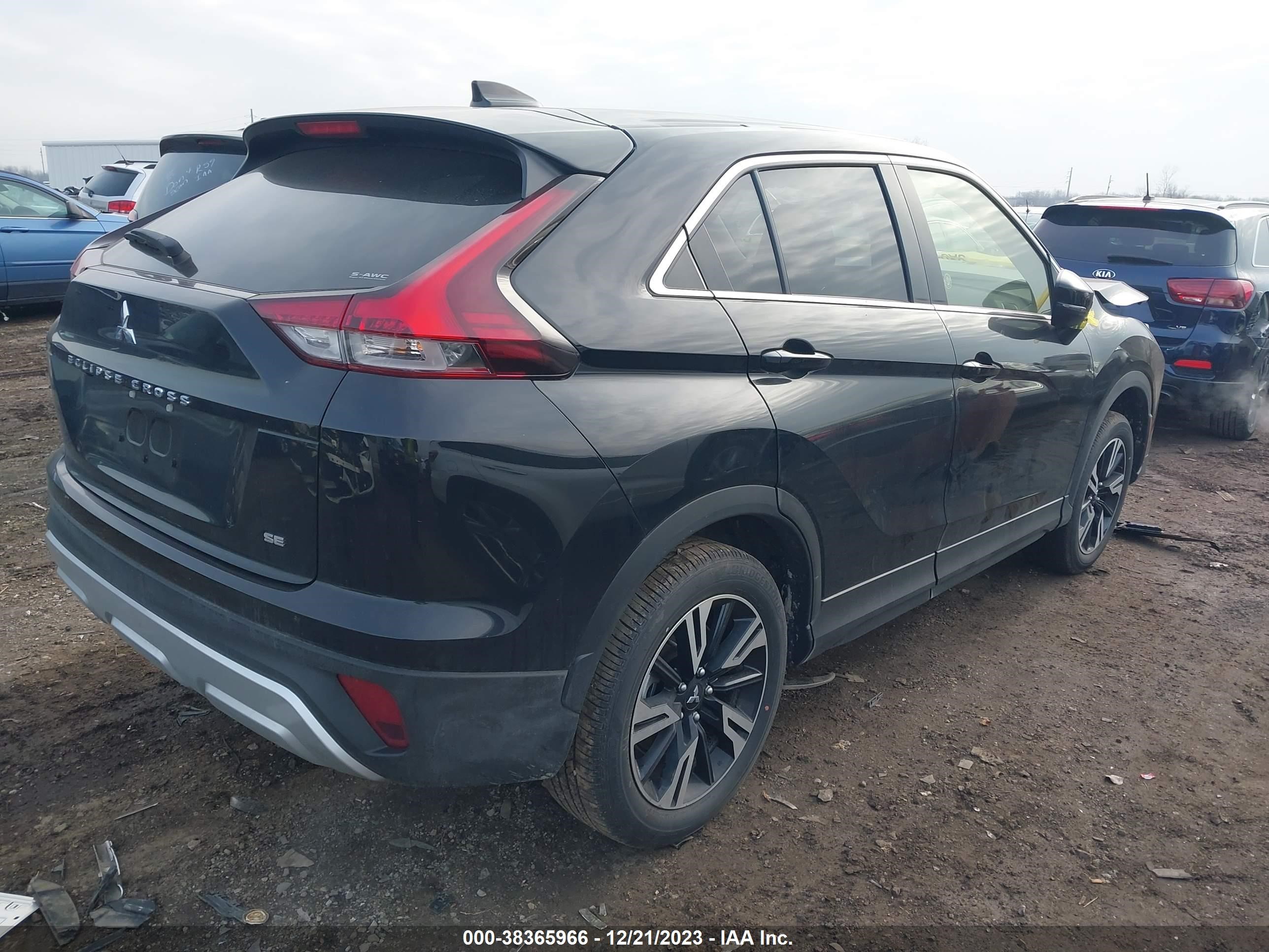 Photo 3 VIN: JA4ATWAA1RZ003465 - MITSUBISHI ECLIPSE CROSS 