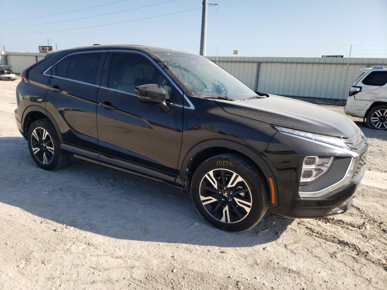 Photo 3 VIN: JA4ATWAA3PZ038716 - MITSUBISHI ECLIPSE CROSS 