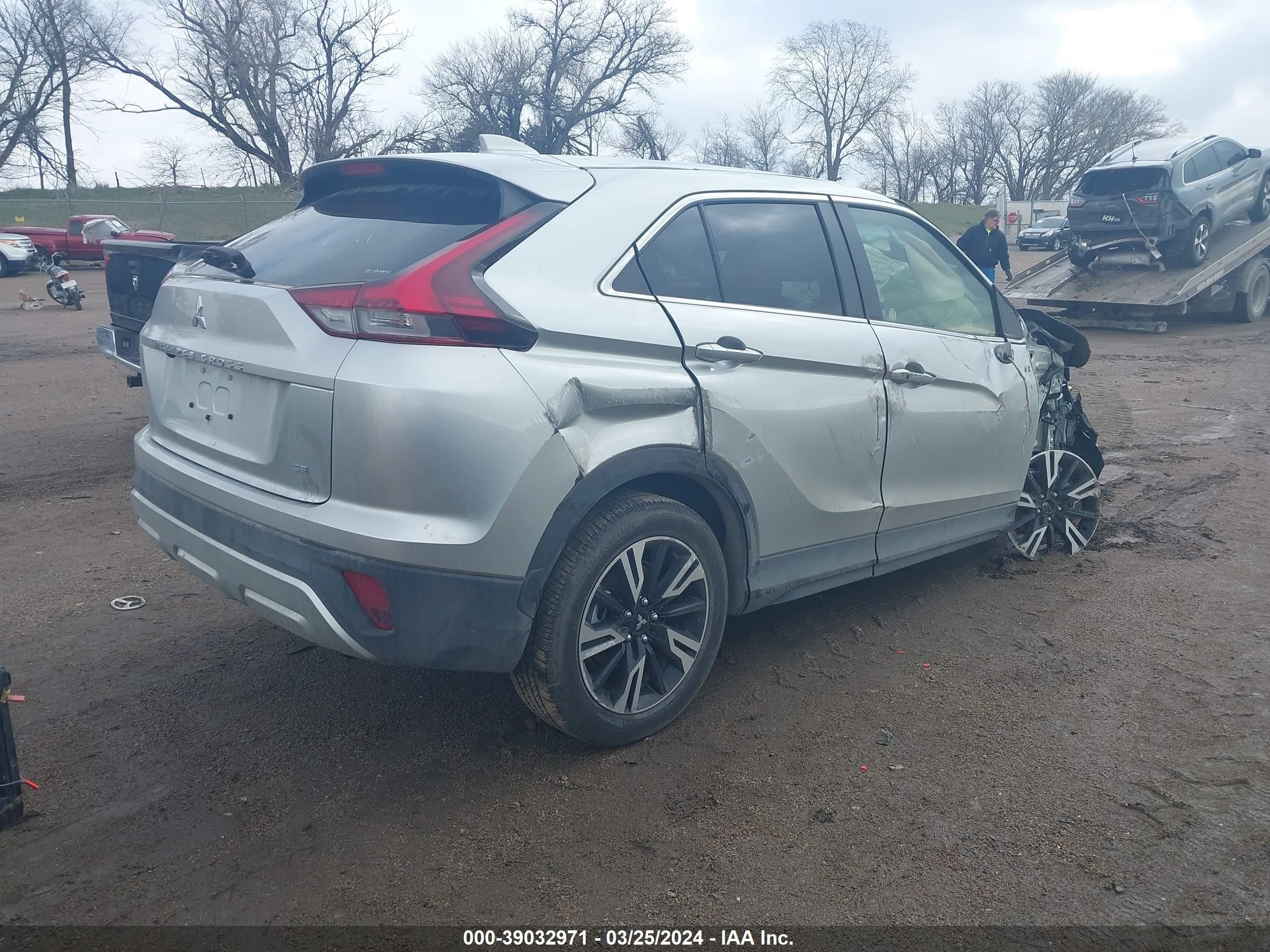 Photo 3 VIN: JA4ATWAA6RZ001601 - MITSUBISHI ECLIPSE CROSS 