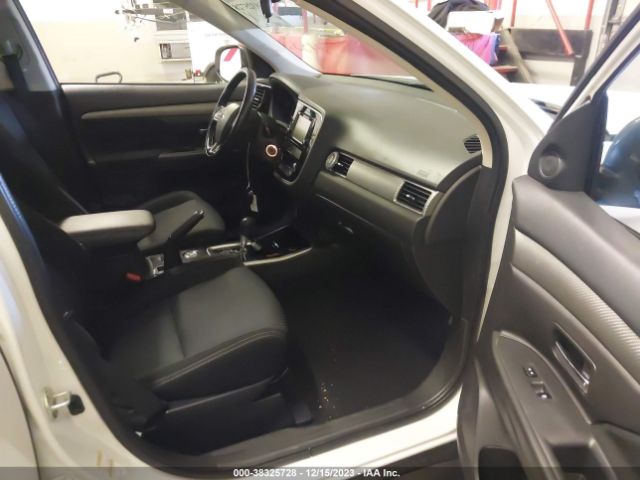 Photo 4 VIN: JA4AZ2A30HZ049506 - MITSUBISHI OUTLANDER 