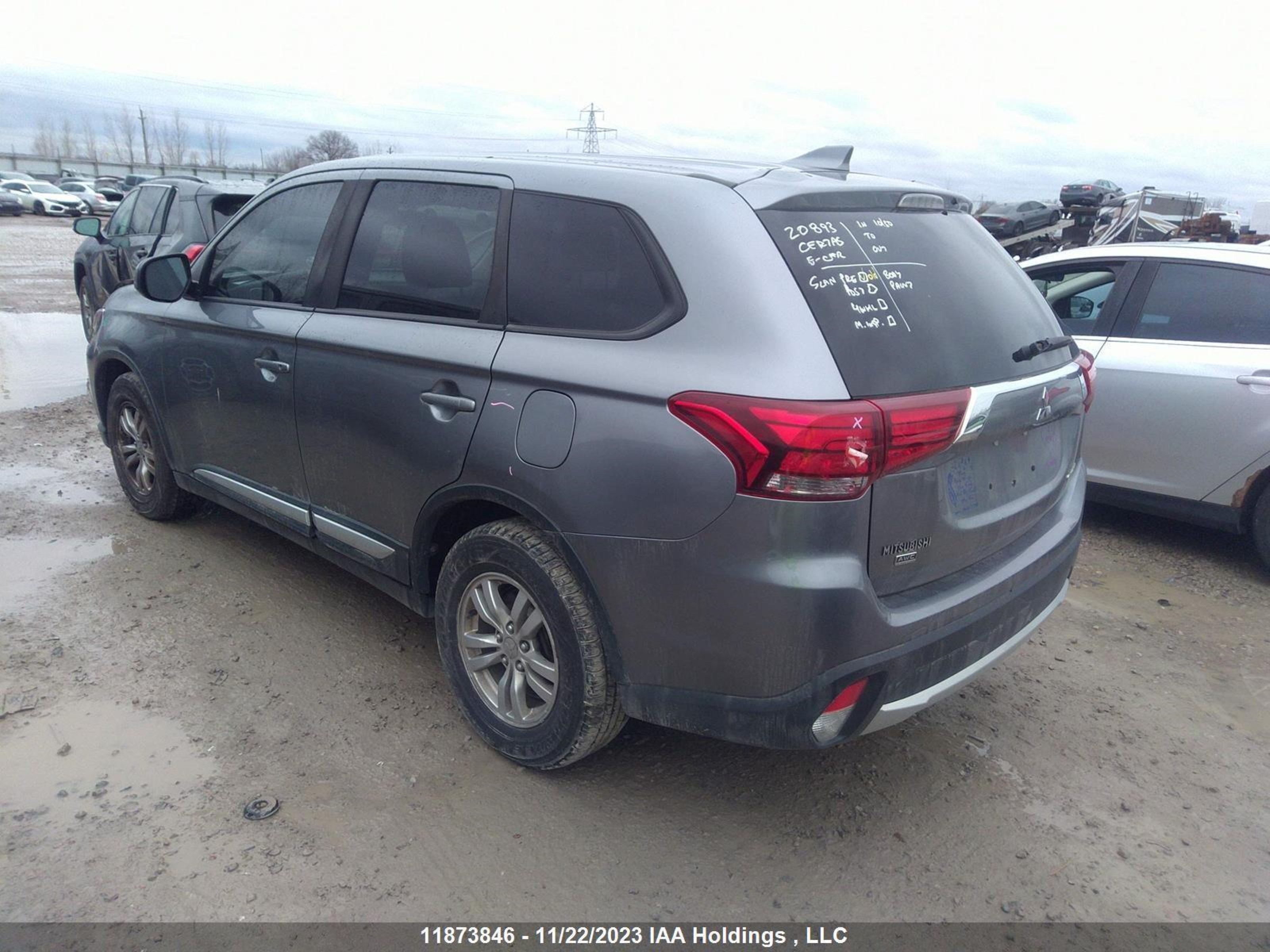 Photo 2 VIN: JA4AZ2A31JZ609281 - MITSUBISHI OUTLANDER 