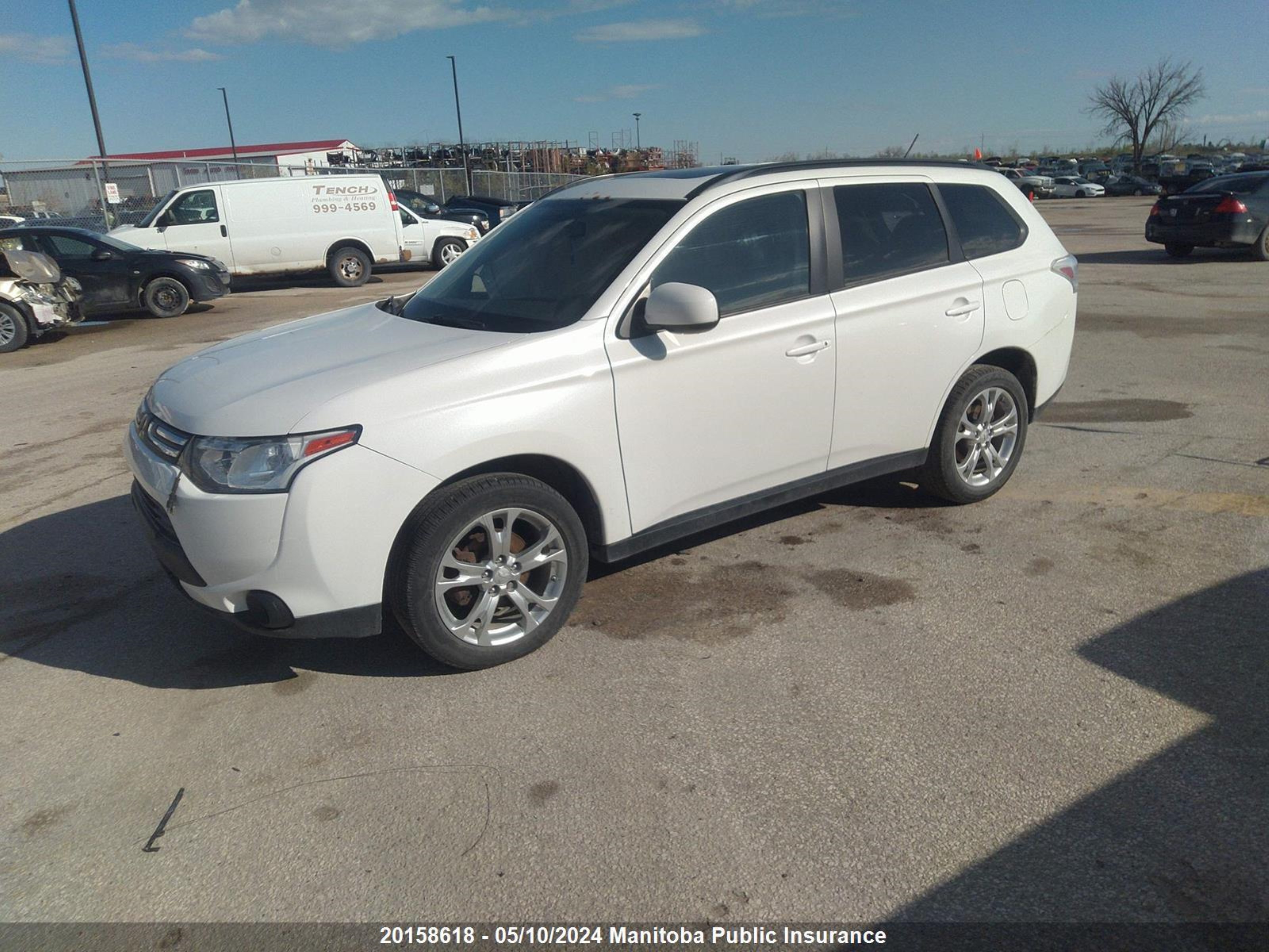 Photo 1 VIN: JA4AZ2A34EZ606820 - MITSUBISHI OUTLANDER 