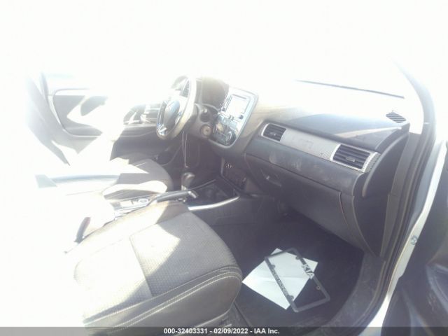 Photo 4 VIN: JA4AZ2A34HZ030554 - MITSUBISHI OUTLANDER 