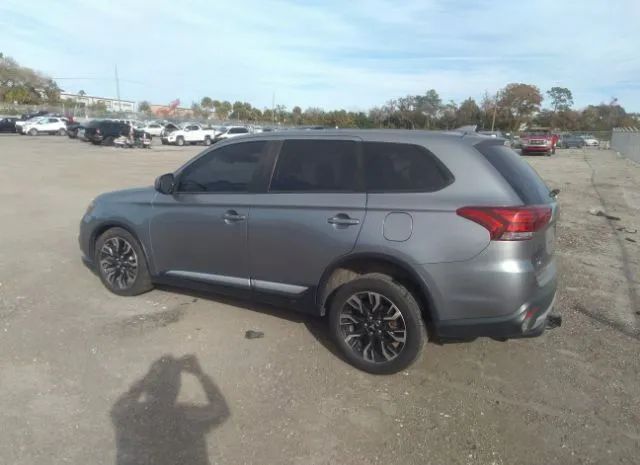 Photo 2 VIN: JA4AZ2A34JZ600929 - MITSUBISHI OUTLANDER 