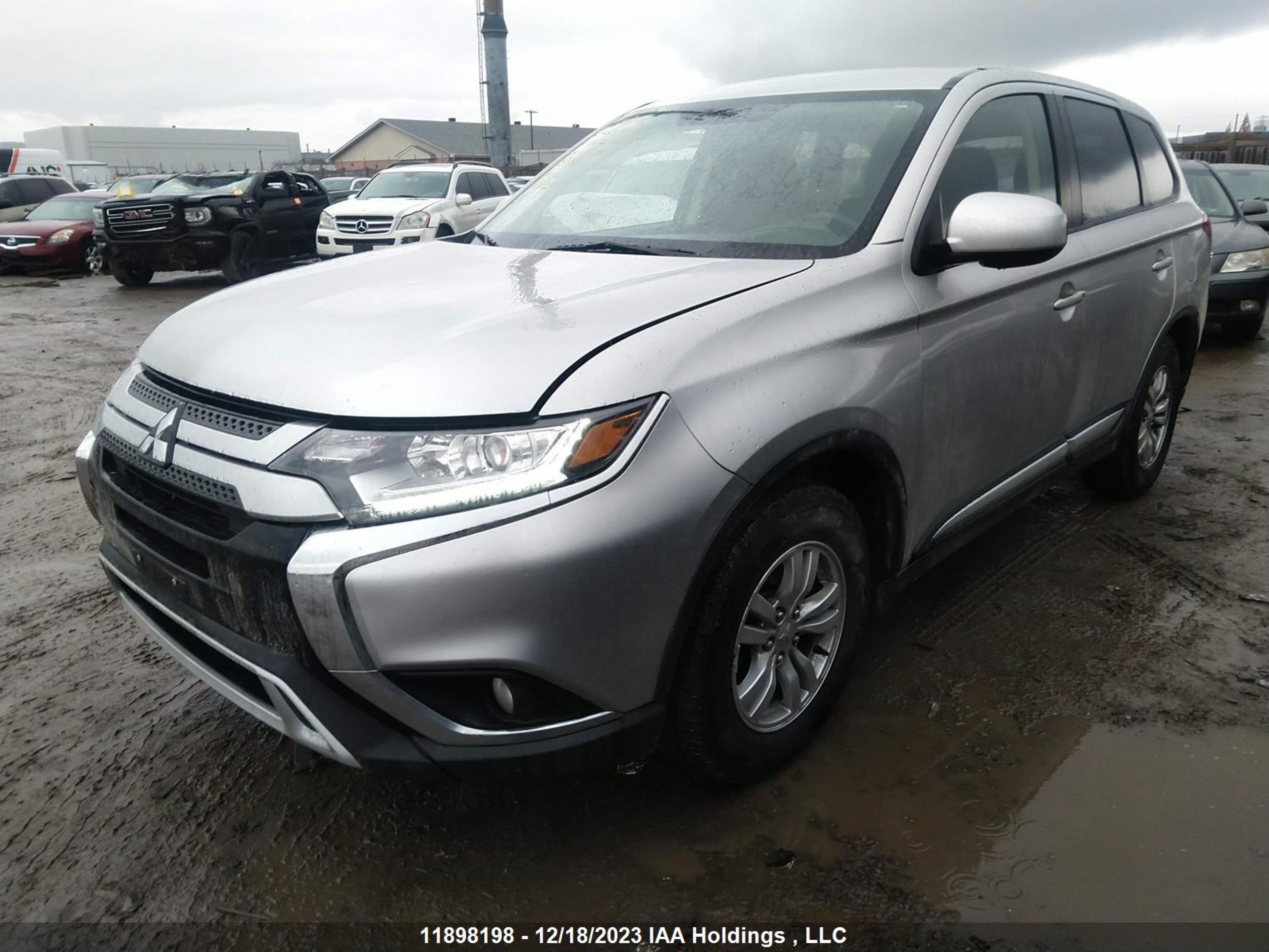 Photo 1 VIN: JA4AZ2A34LZ608998 - MITSUBISHI OUTLANDER 