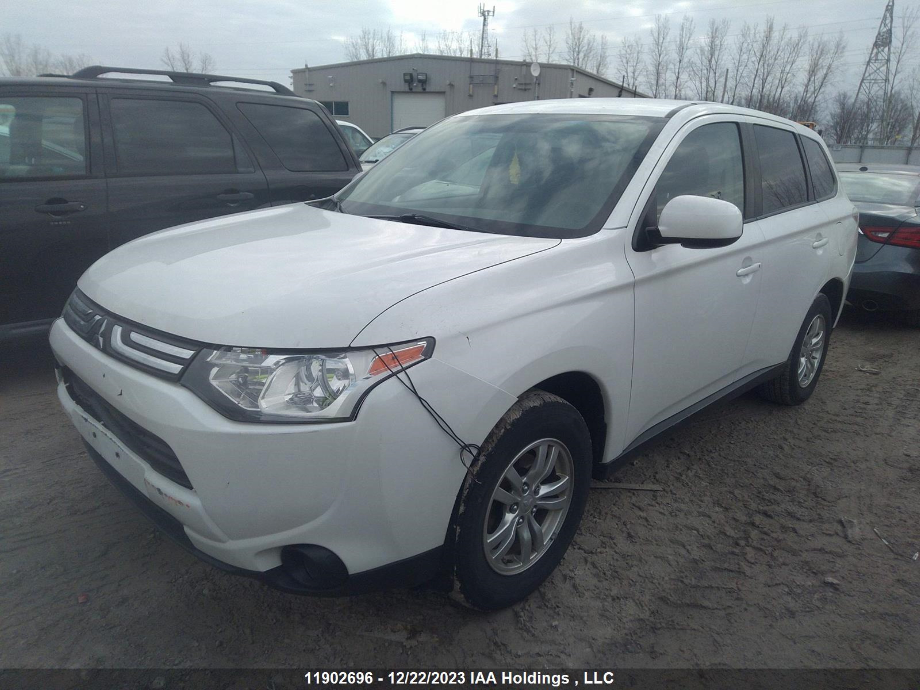 Photo 1 VIN: JA4AZ2A35EZ601903 - MITSUBISHI OUTLANDER 