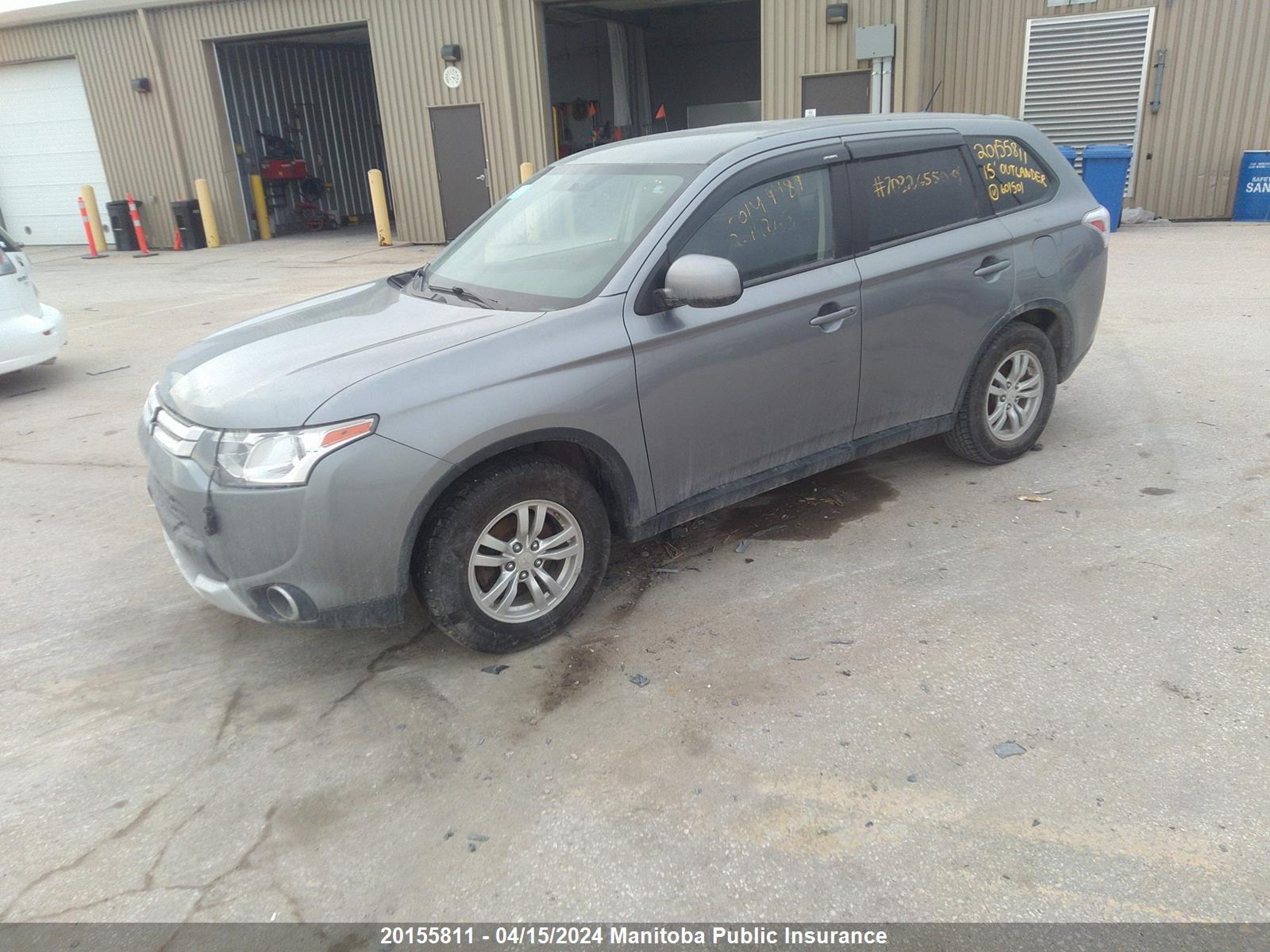 Photo 1 VIN: JA4AZ2A35FZ601501 - MITSUBISHI OUTLANDER 