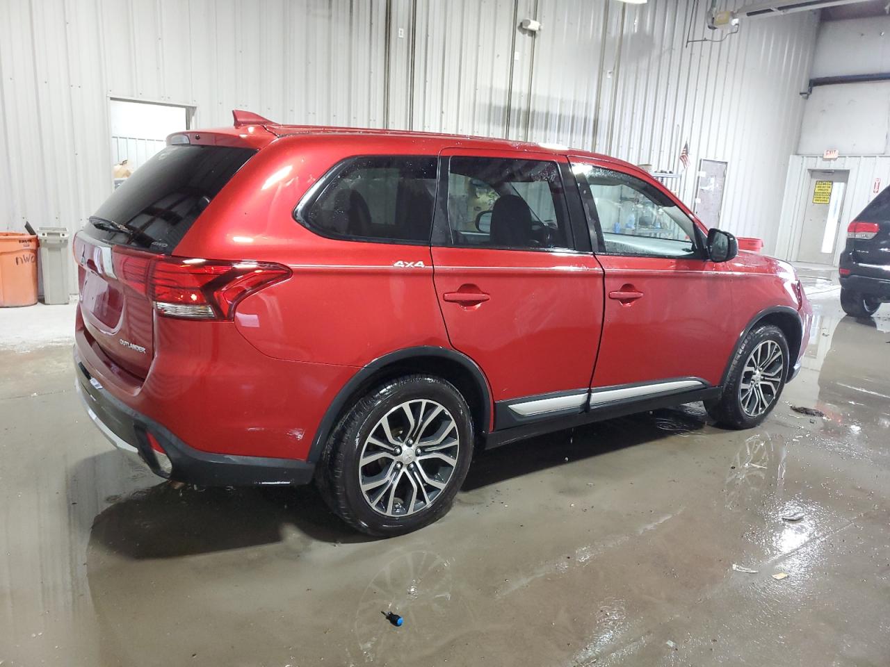 Photo 2 VIN: JA4AZ2A35HZ006487 - MITSUBISHI OUTLANDER 