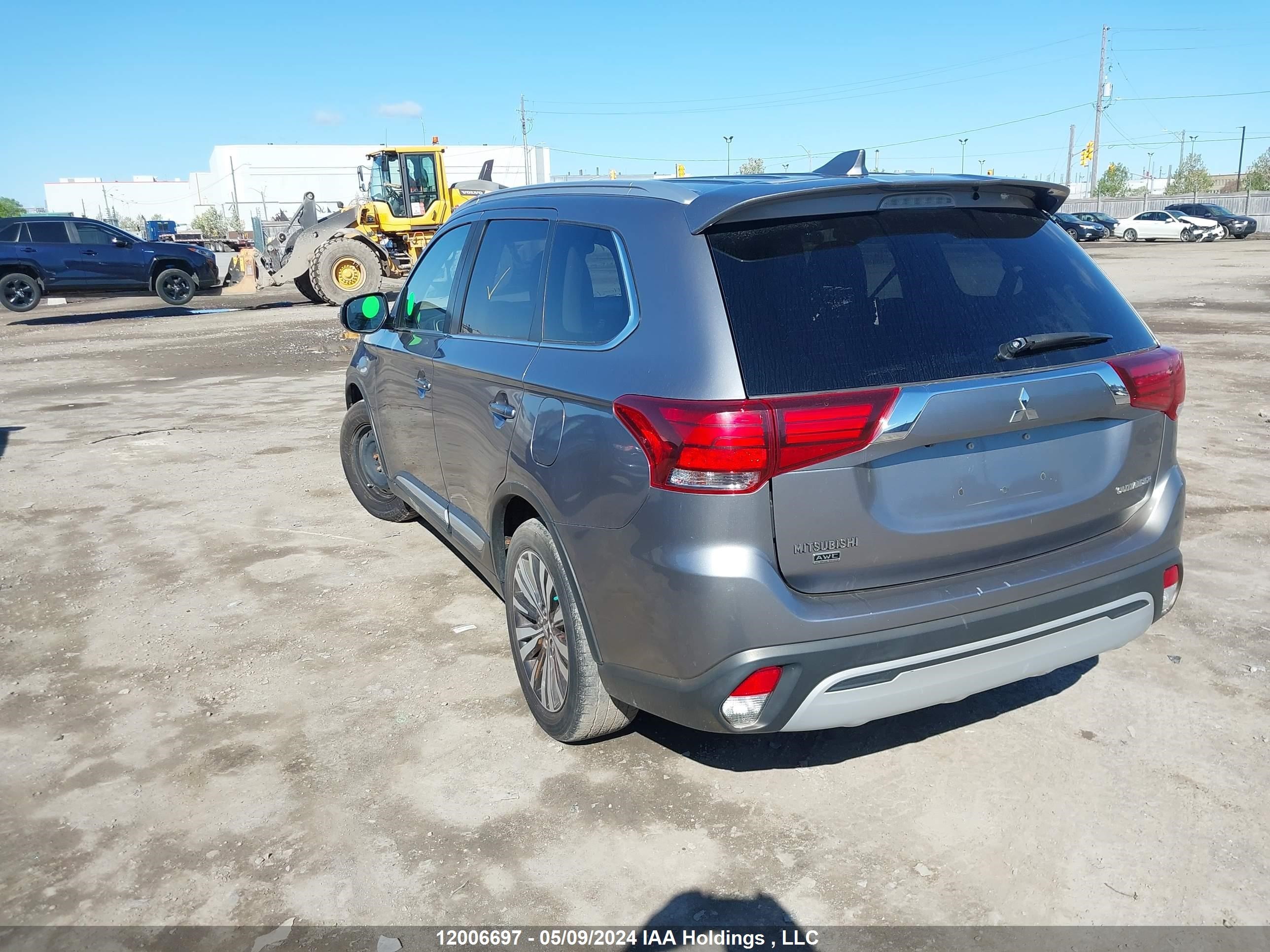 Photo 2 VIN: JA4AZ2A36KZ603414 - MITSUBISHI OUTLANDER 