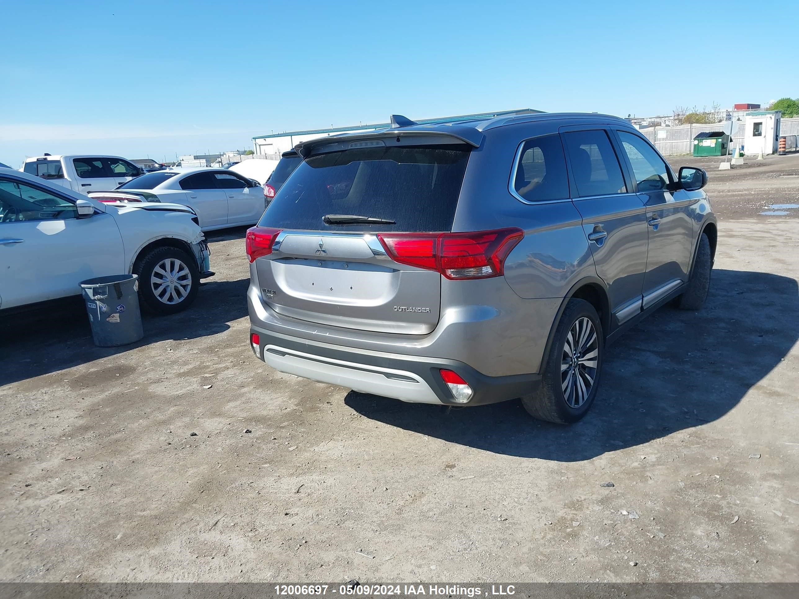 Photo 3 VIN: JA4AZ2A36KZ603414 - MITSUBISHI OUTLANDER 