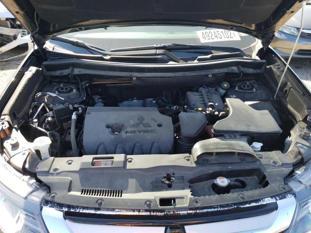 Photo 6 VIN: JA4AZ2A37JZ013740 - MITSUBISHI OUTLANDER 