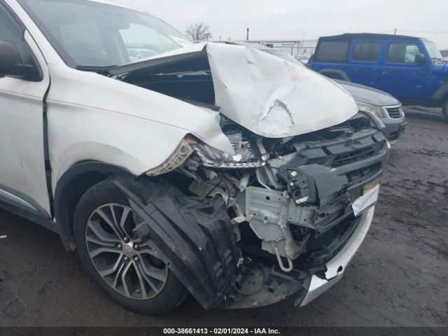 Photo 5 VIN: JA4AZ2A38HZ025499 - MITSUBISHI OUTLANDER 