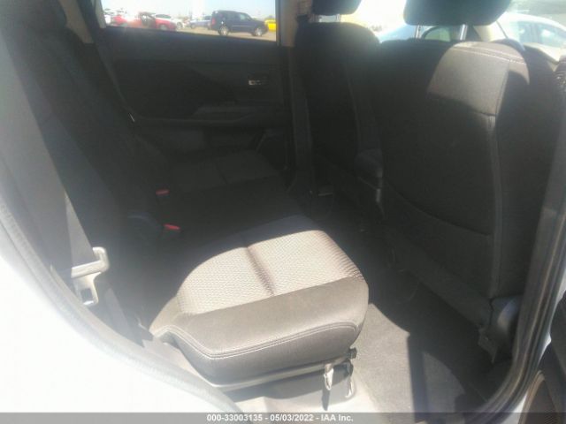 Photo 7 VIN: JA4AZ2A38HZ028208 - MITSUBISHI OUTLANDER 